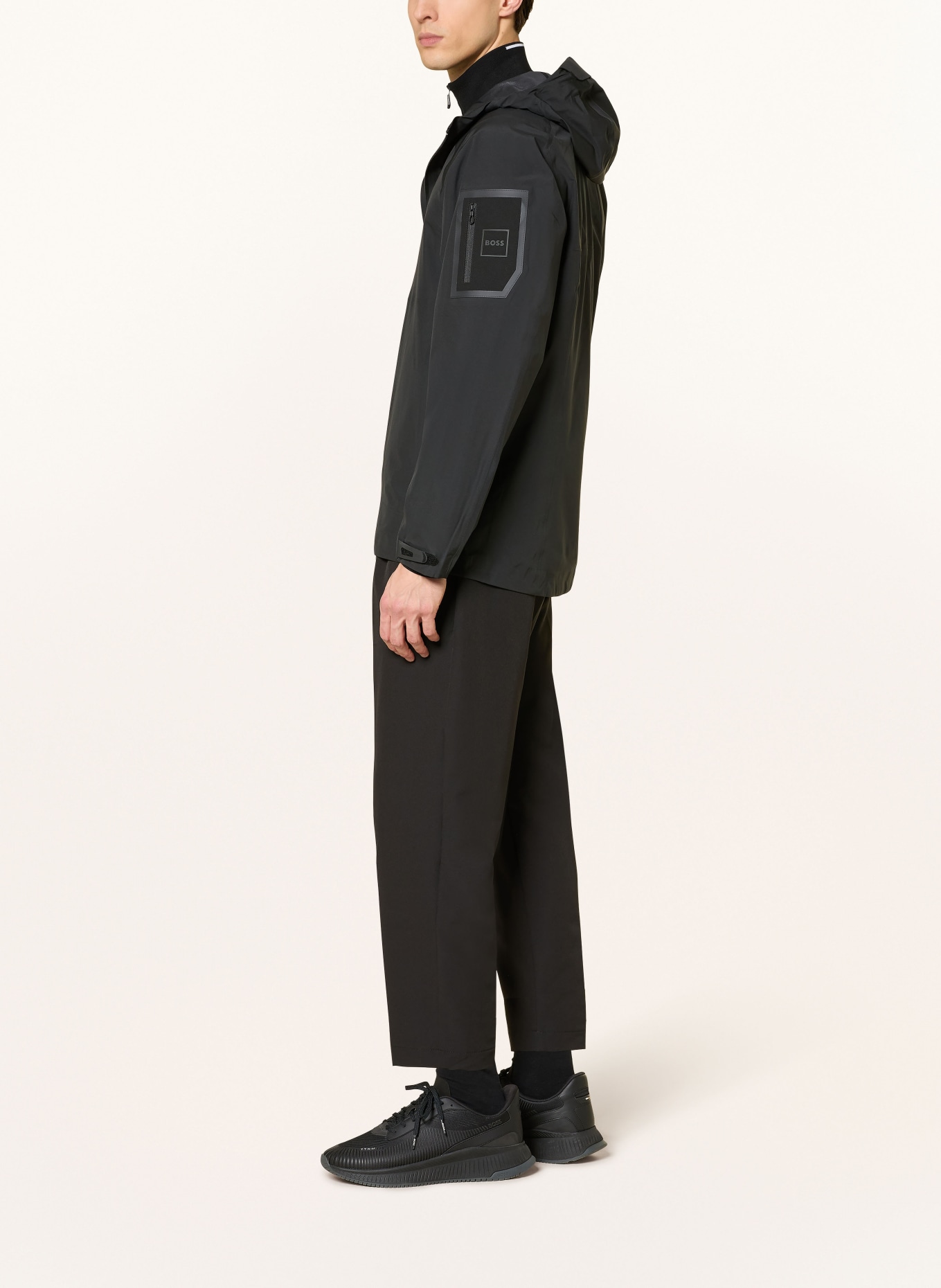 BOSS Regenjacke TOUR: SCHWARZ