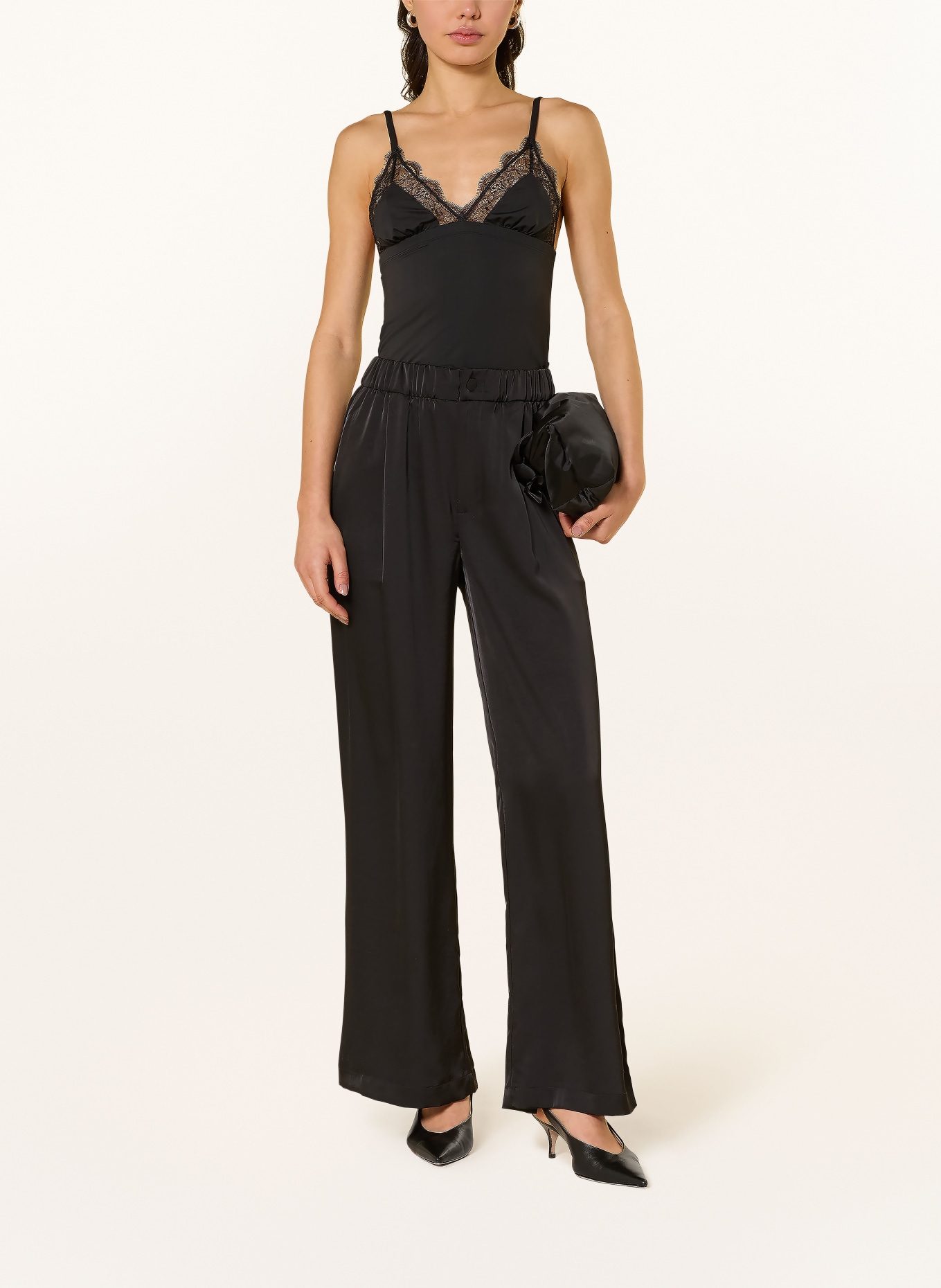 LOVE Stories Schlaftop BRIA mit Spitze: SCHWARZ