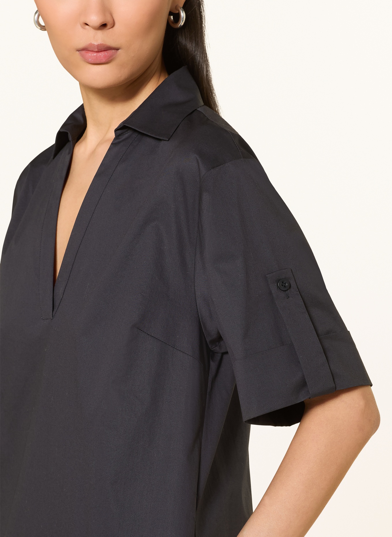 PESERICO Sukienka z kamieniami ozdobnymi: CZARNY