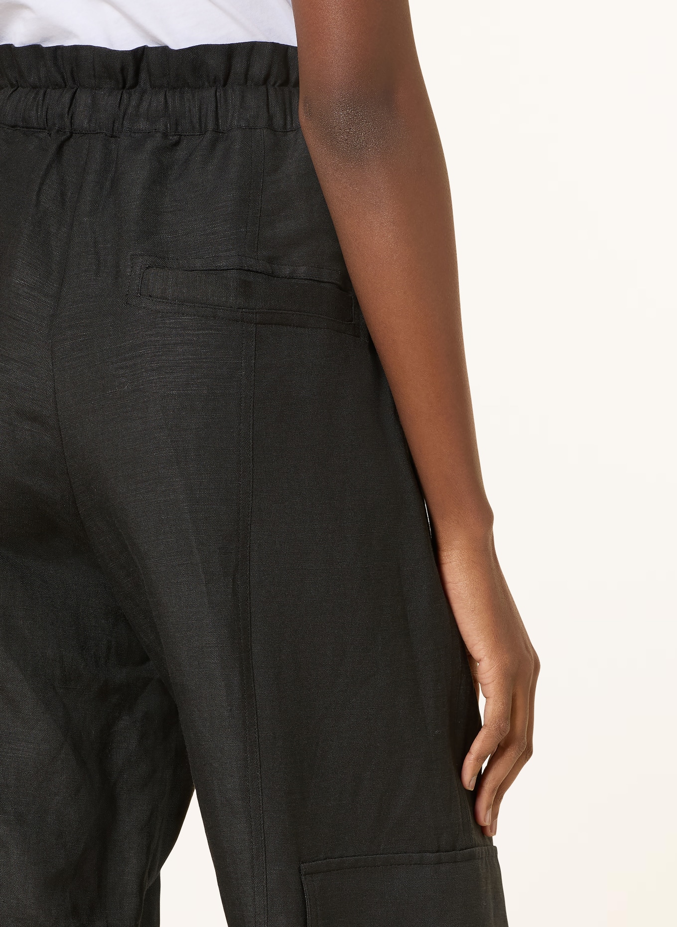 MRS & HUGS Nákladní kalhoty s popruhy: ČERNÁ