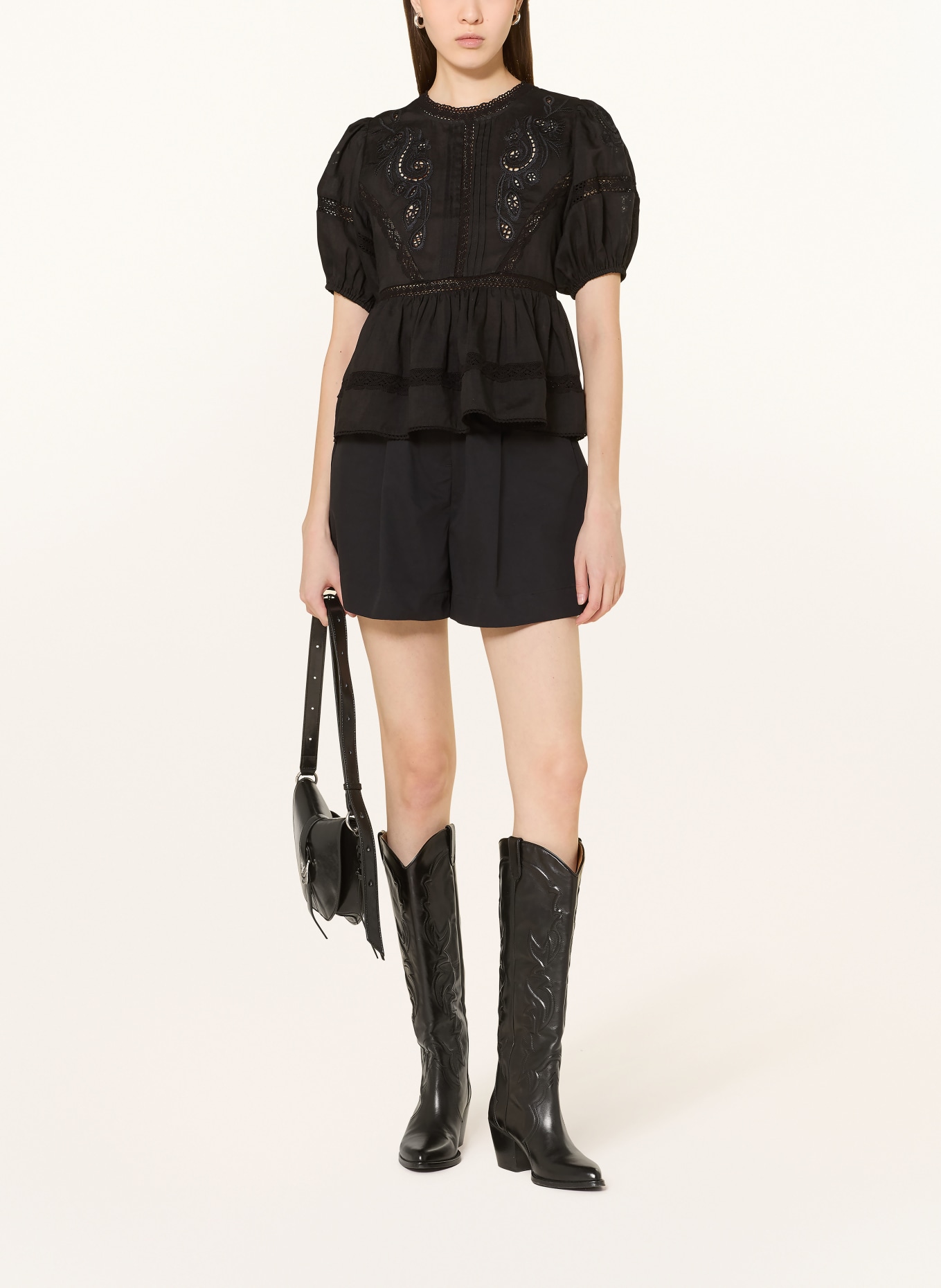 MRS & HUGS Blůza z krajky s otvory: ČERNÁ