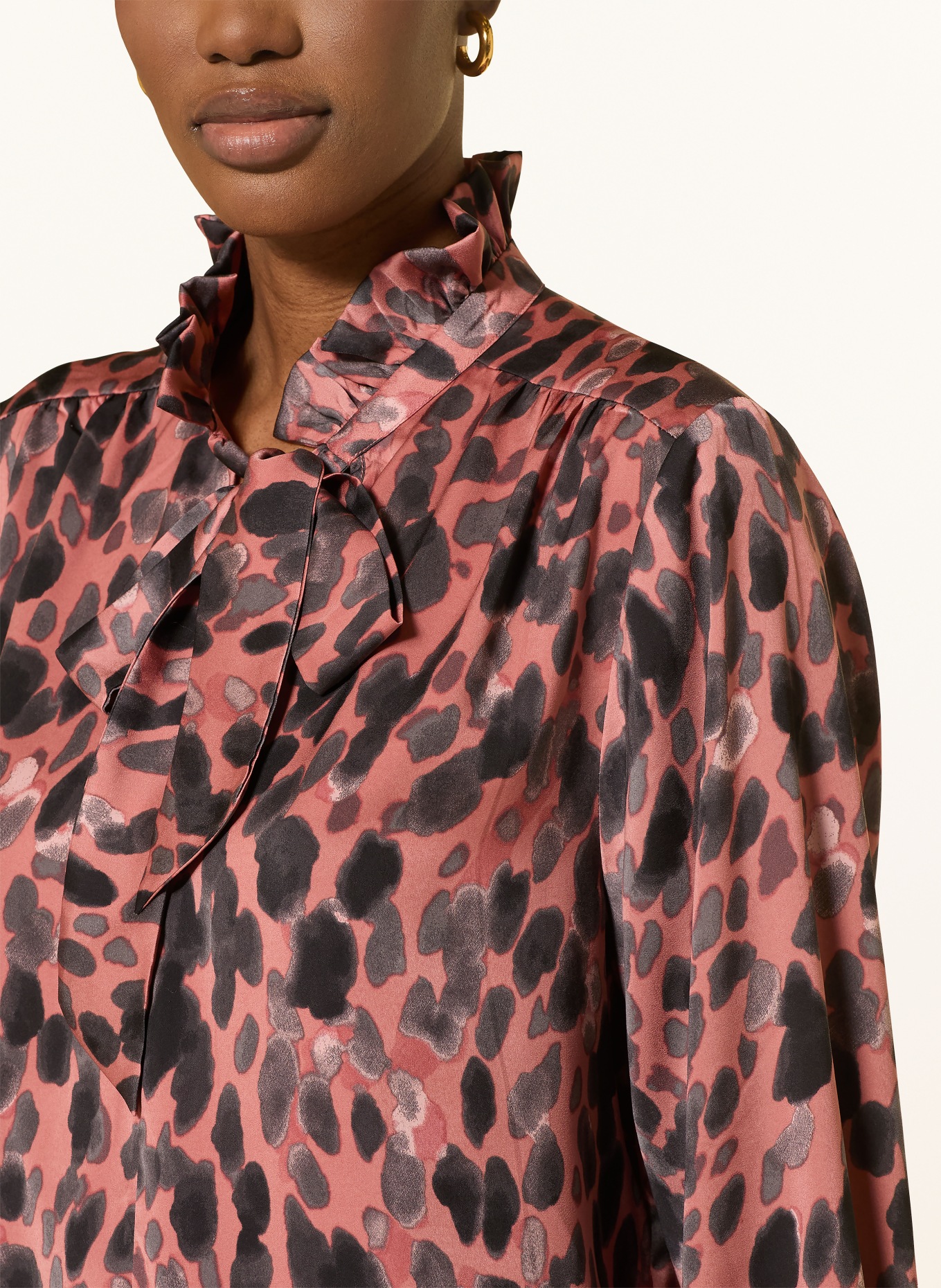 InWear Schluppenbluse GRACIEIW mit Rüschen: HELLROT / DUNKELGRAU / GRAU