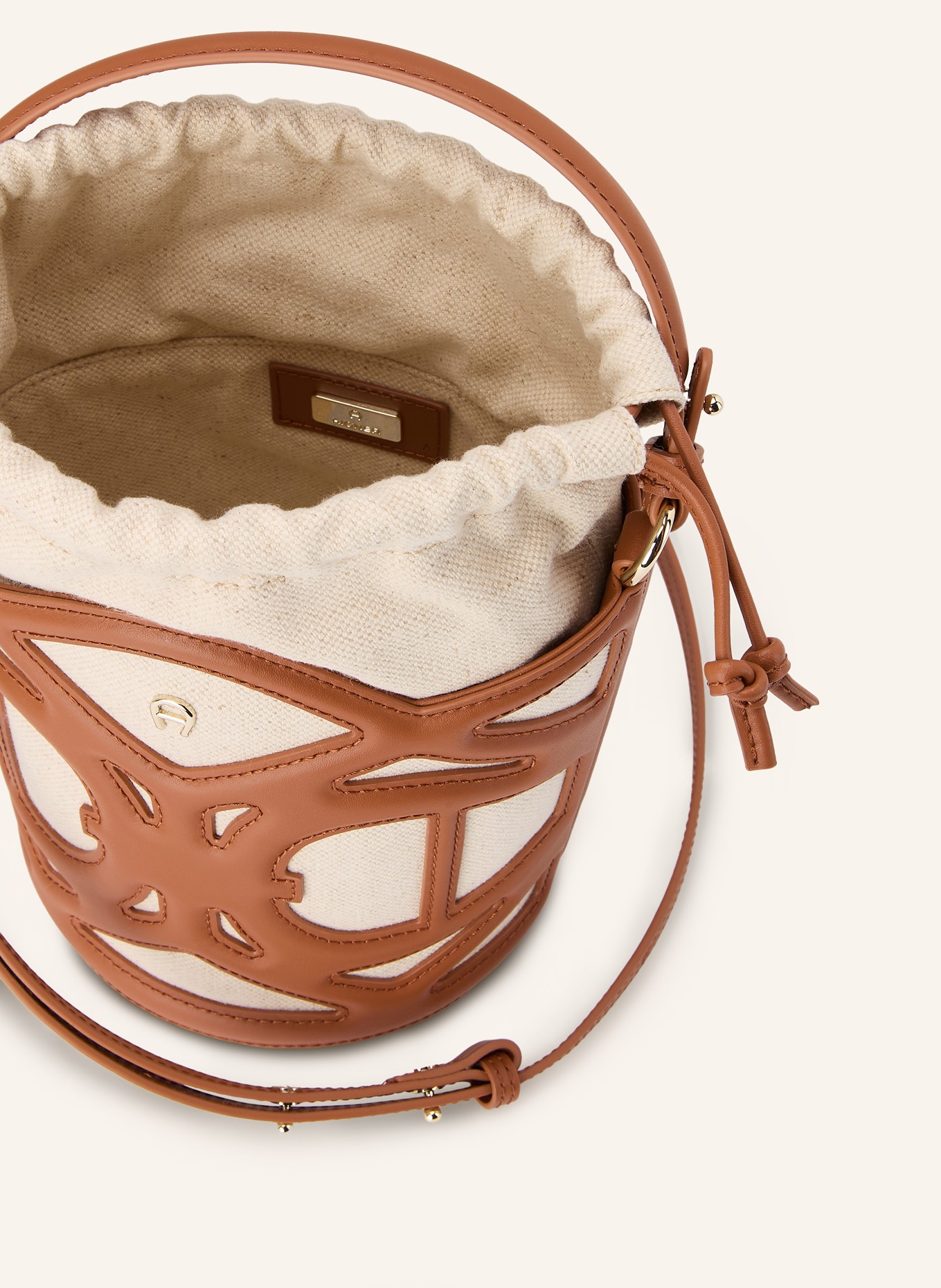 AIGNER Beuteltasche AZZURRA SMALL: CREME / BRAUN