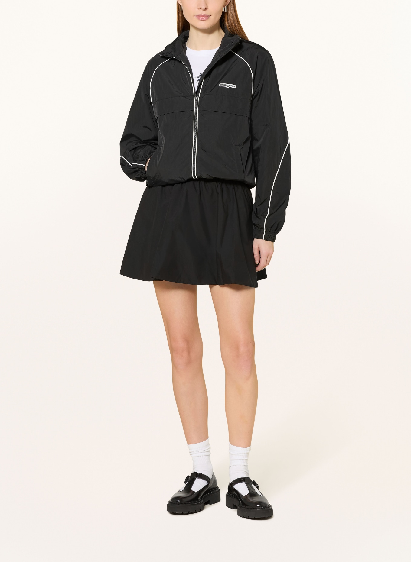 TOMMY JEANS Rock: SCHWARZ / WEISS