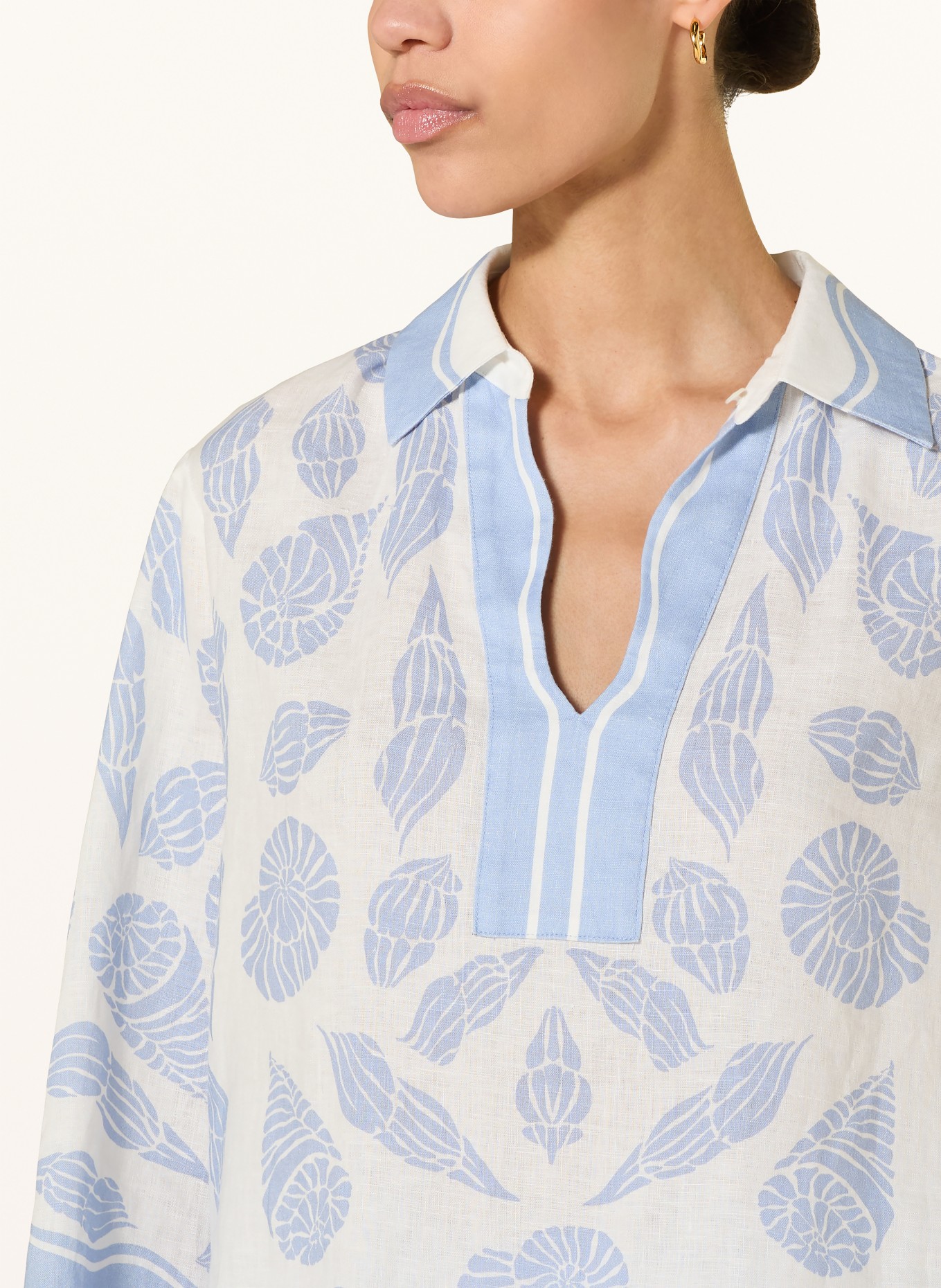 IVI collection Blusenshirt mit Lochspitze: CREME / HELLBLAU