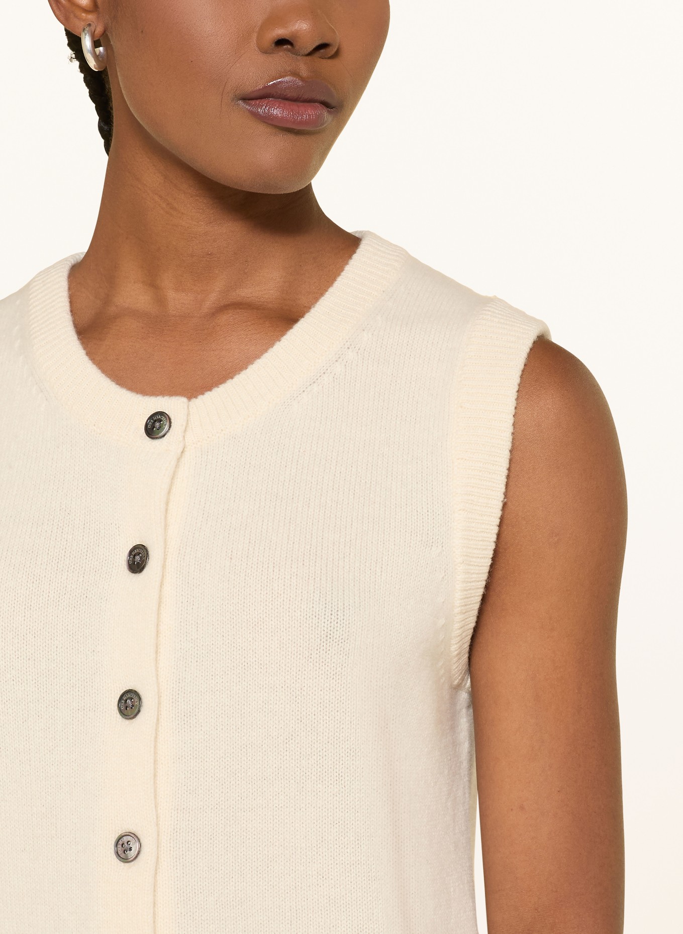 (THE MERCER) N.Y. Cashmere knit vest: ECRU