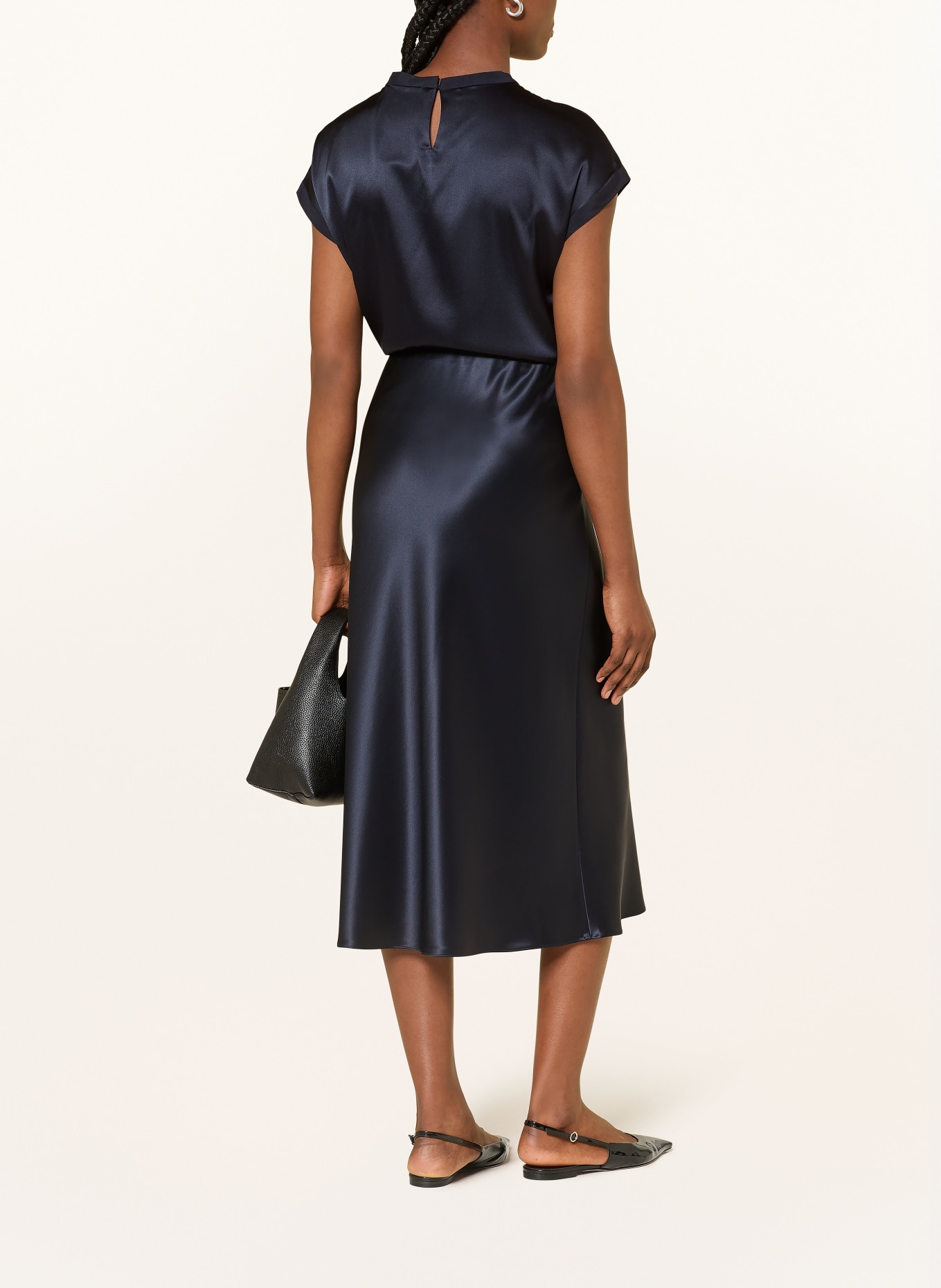 (THE MERCER) N.Y. Hedvábná halenka: TMAVĚ MODRÁ