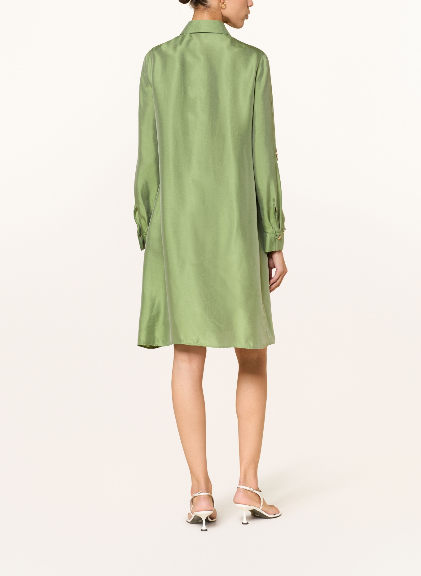 LUISA CERANO Hemdblusenkleid aus Satin: GRÜN