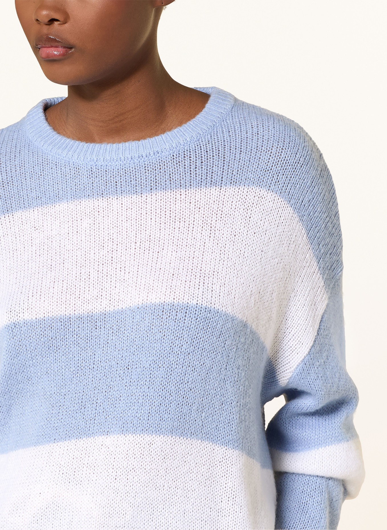 Juvia Pullover: BLAU / ECRU