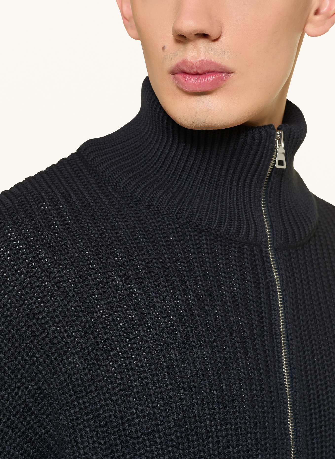 Juvia Strickjacke LEON: DUNKELBLAU