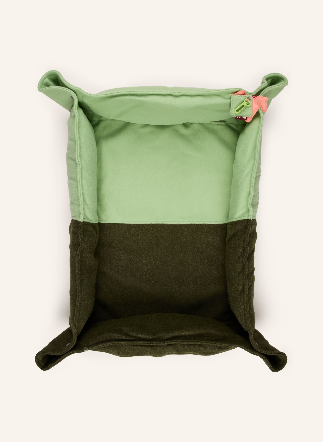 stoov NOOK XL S3 dog bed made of flannel: LIGHT GREEN / DARK GREEN