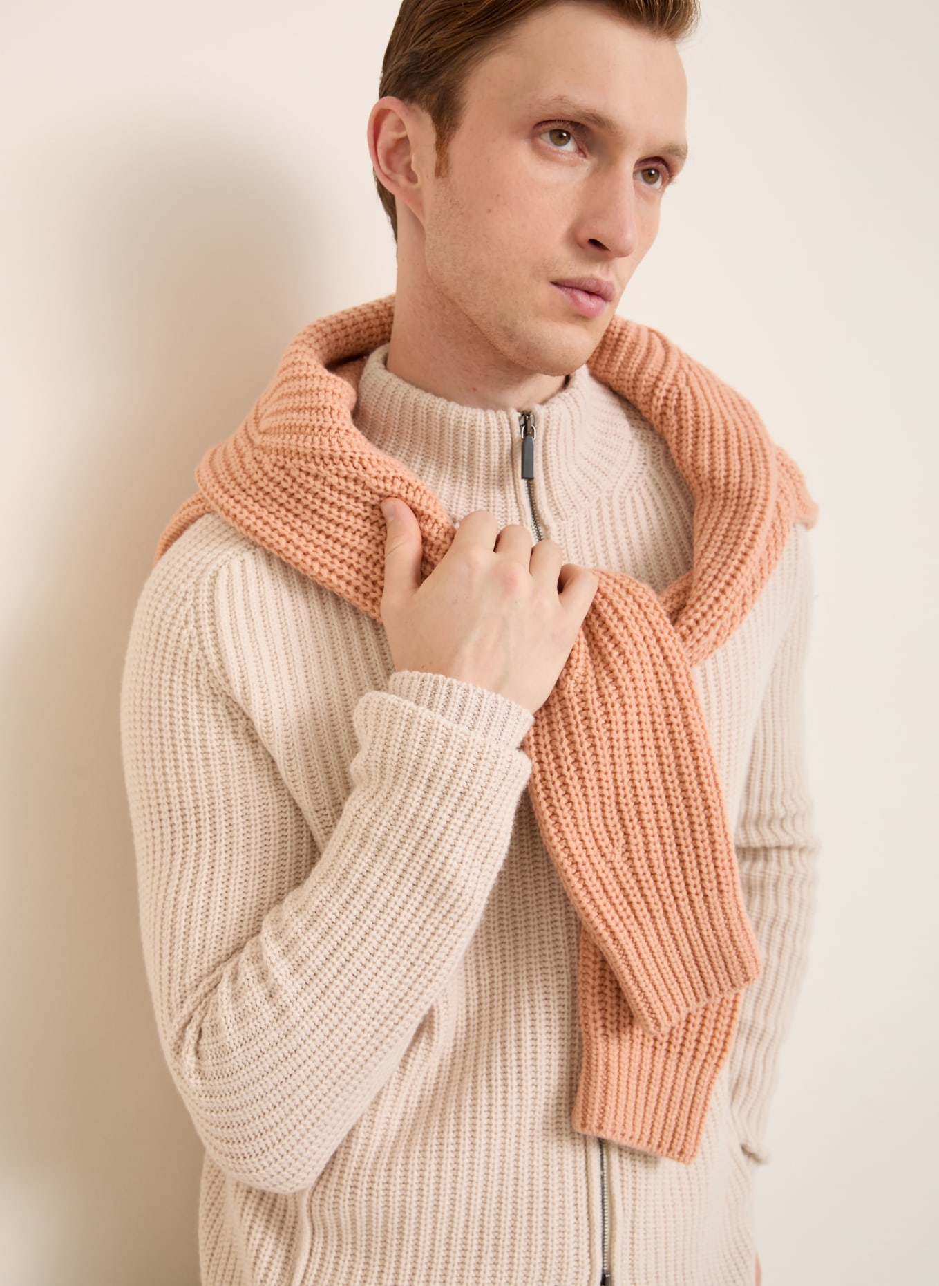 IRIS von ARNIM Svetr AVENOR z kašmíru: BÉŽOVÁ