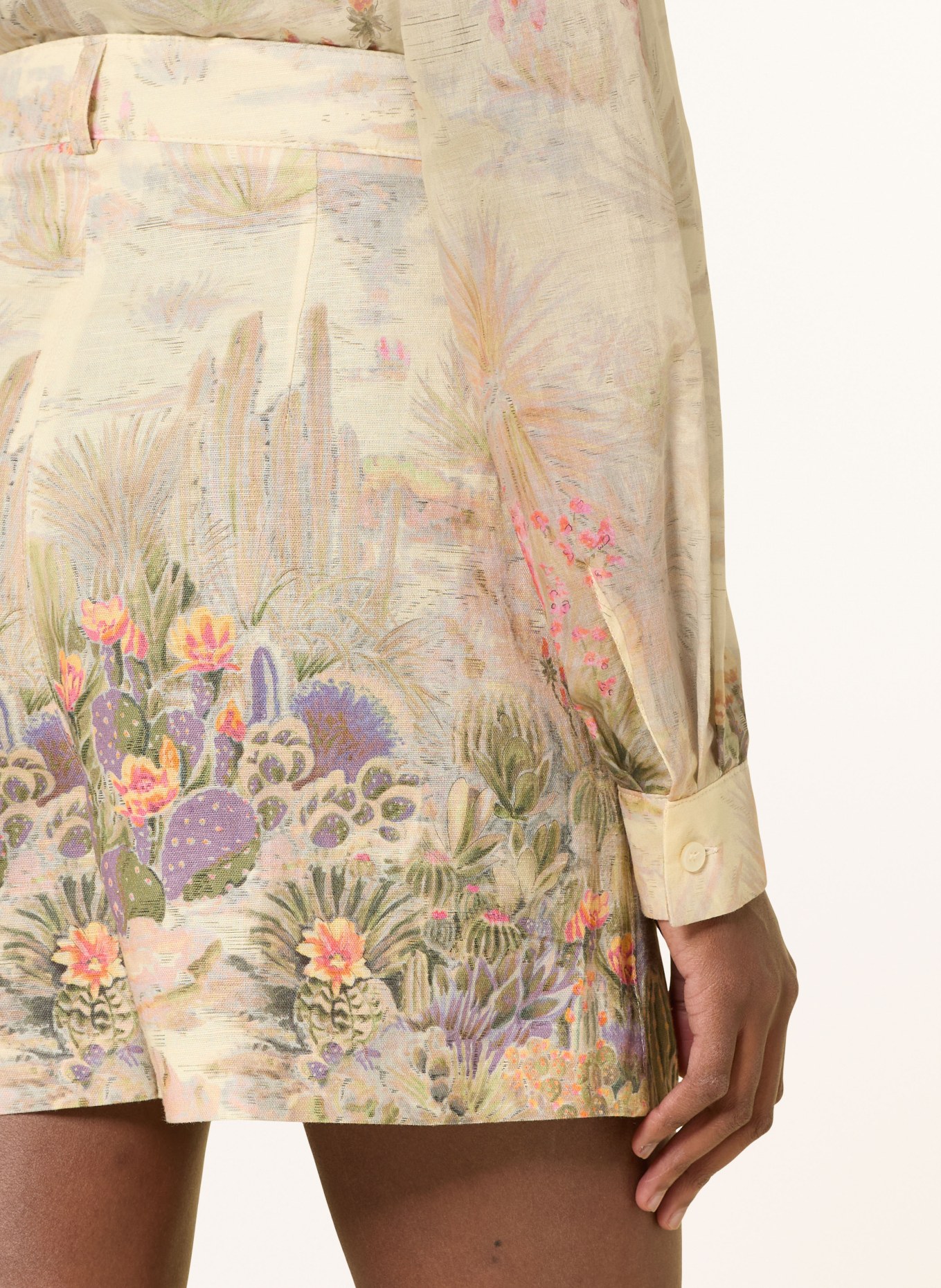 RIANI Shorts mit Leinen: HELLGELB / ORANGE / GRÜN