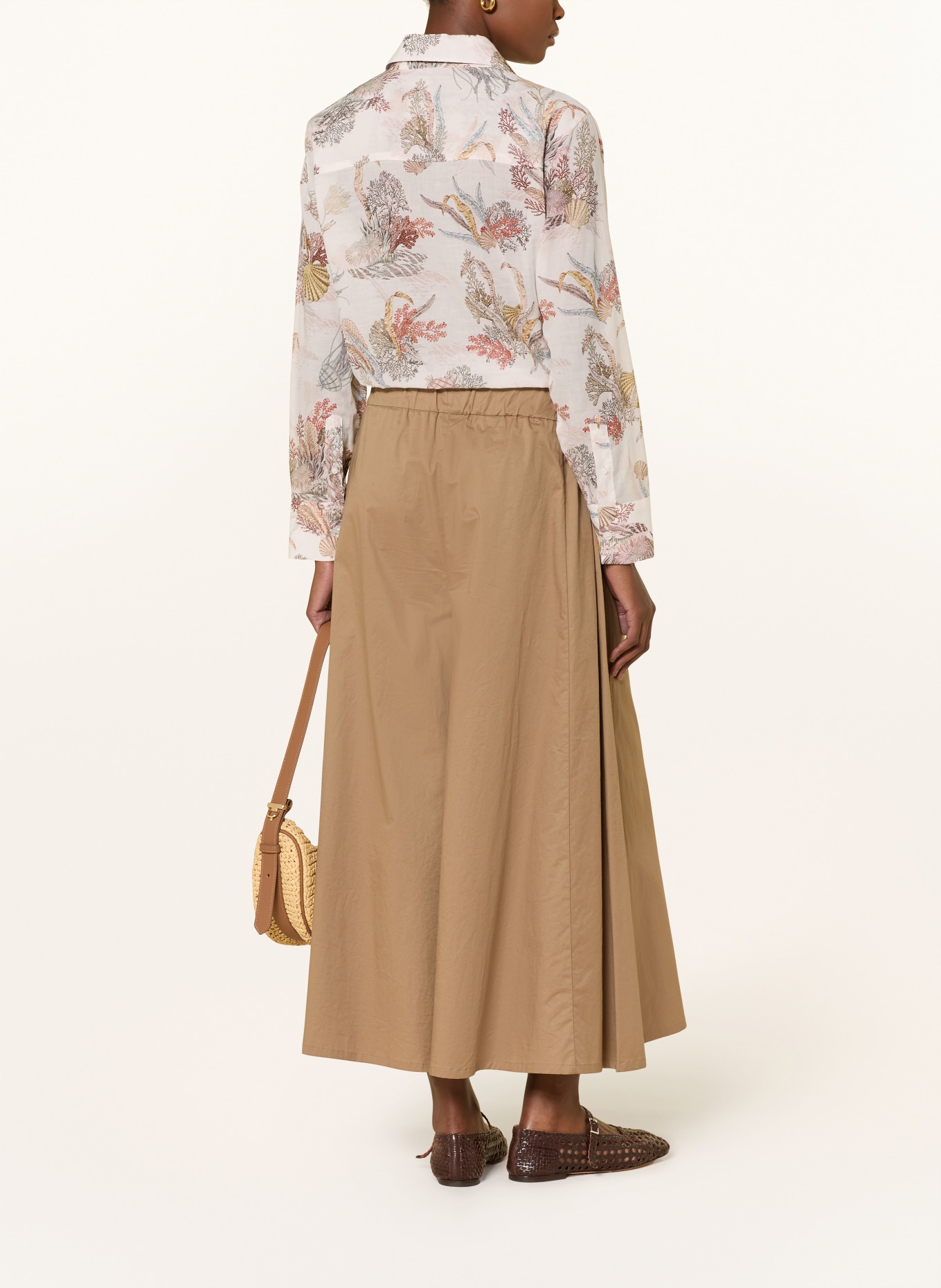 RIANI košile: BÍLÁ / HNĚDÁ / TMAVĚ ČERVENÁ