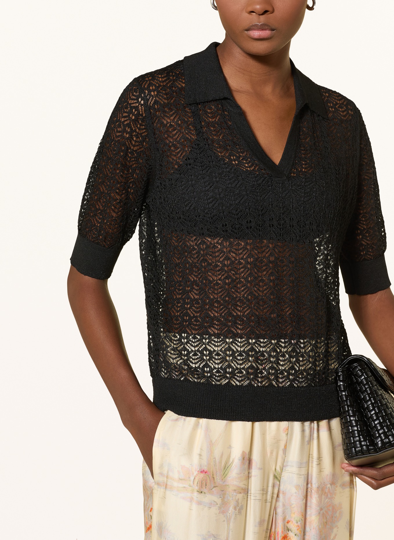 RIANI Polo tričko z perforované látky: ČERNÁ