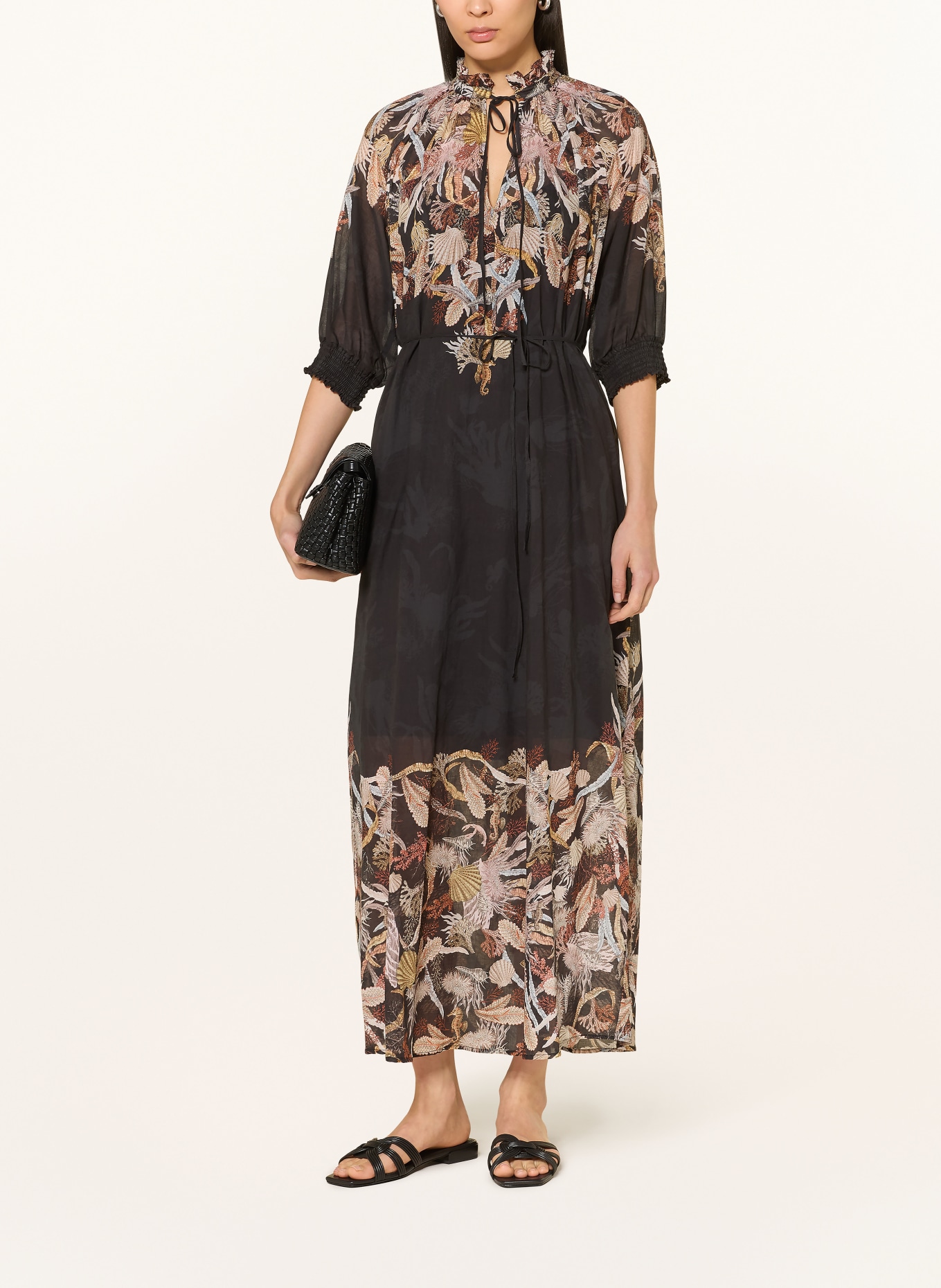 RIANI šaty: ČERNÁ / HNĚDÁ / BÉŽOVÁ