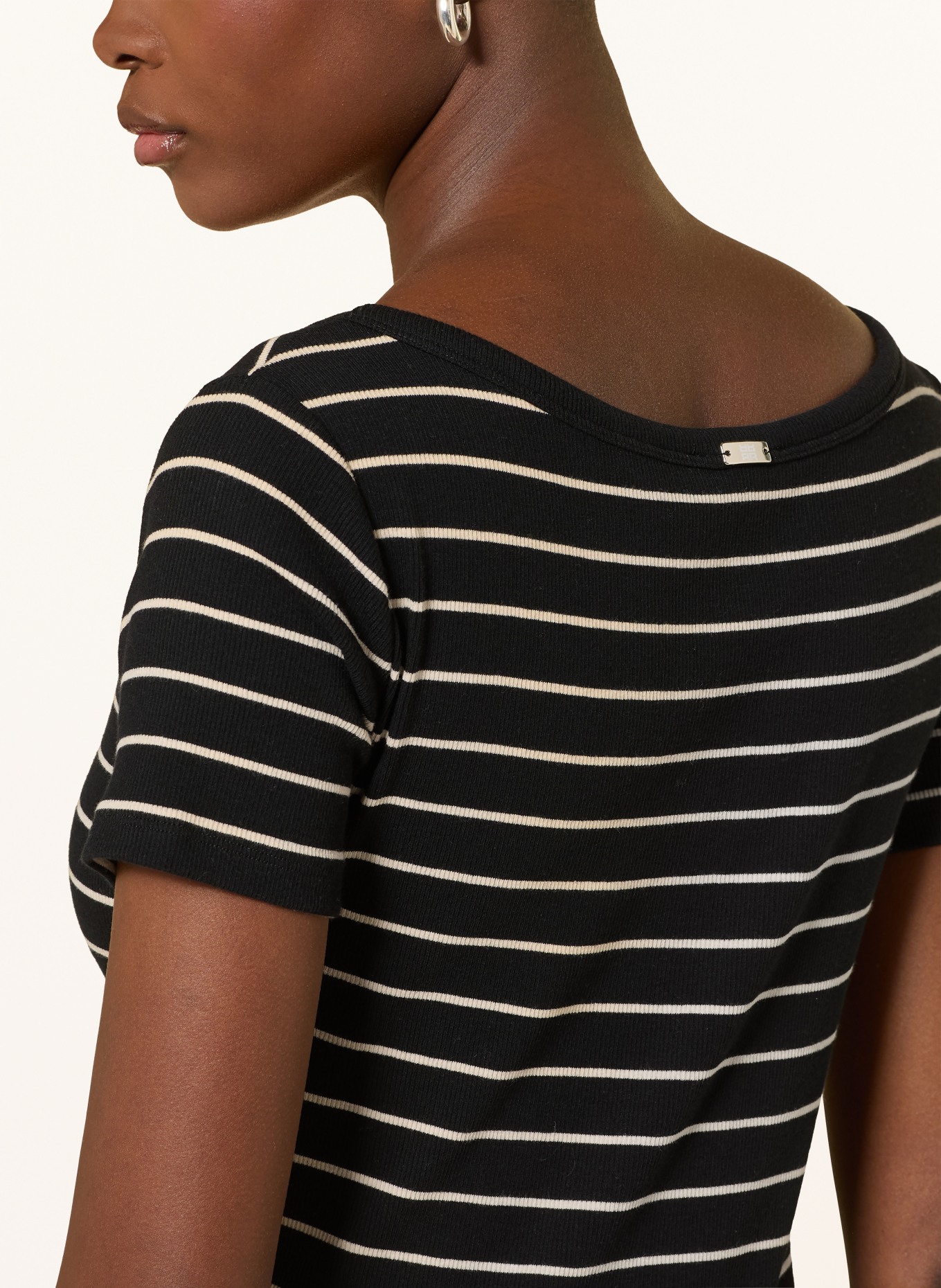 RIANI robe: NOIR / BEIGE