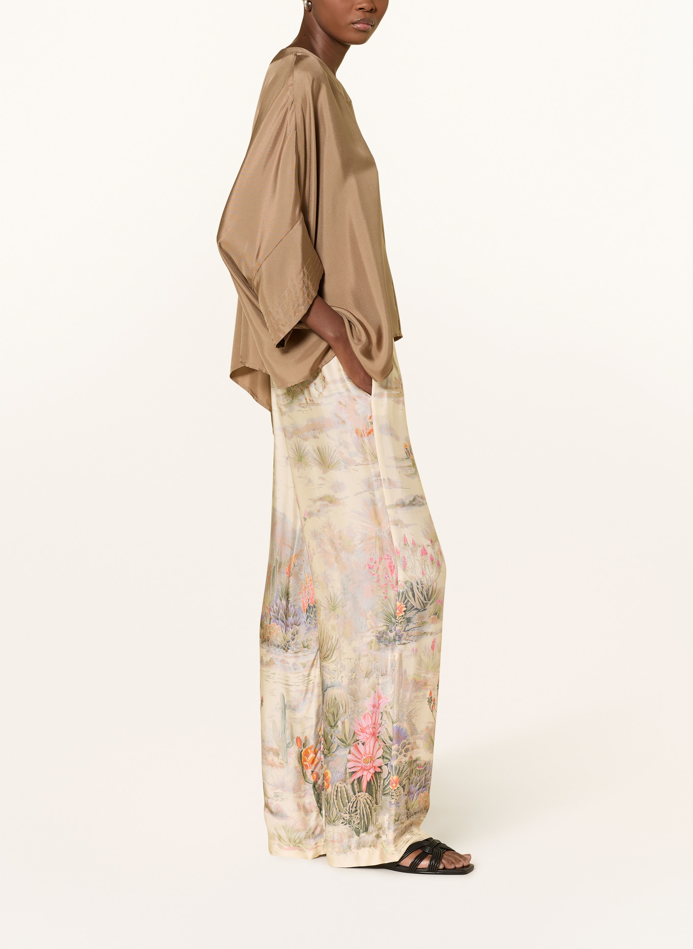 RIANI Marlenehose aus Satin: HELLGELB / LILA / ORANGE