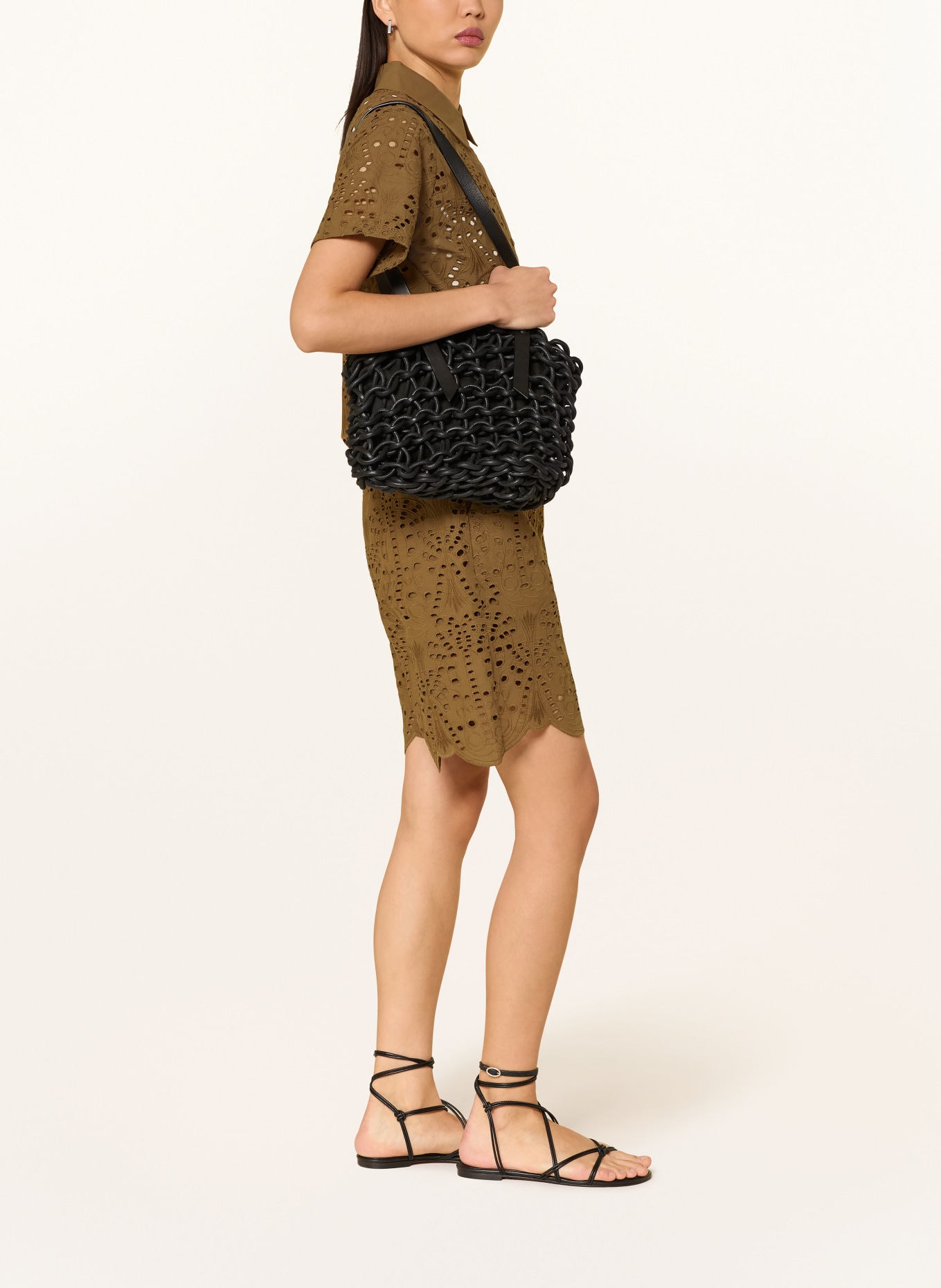 darling harbour Shorts mit Lochspitze: OLIVE