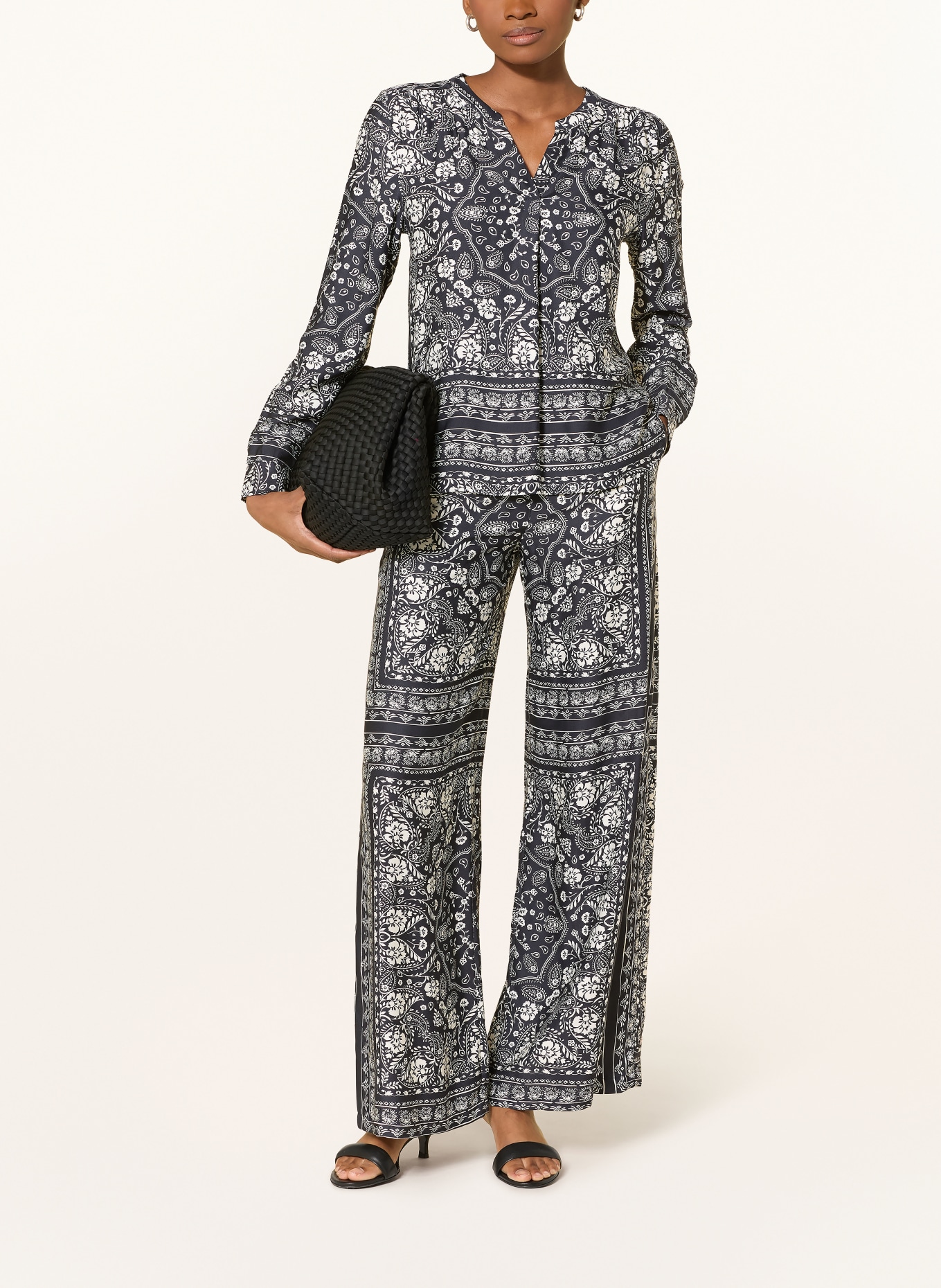 Smith & Soul blůza: TMAVĚ MODRÁ / BÍLÁ