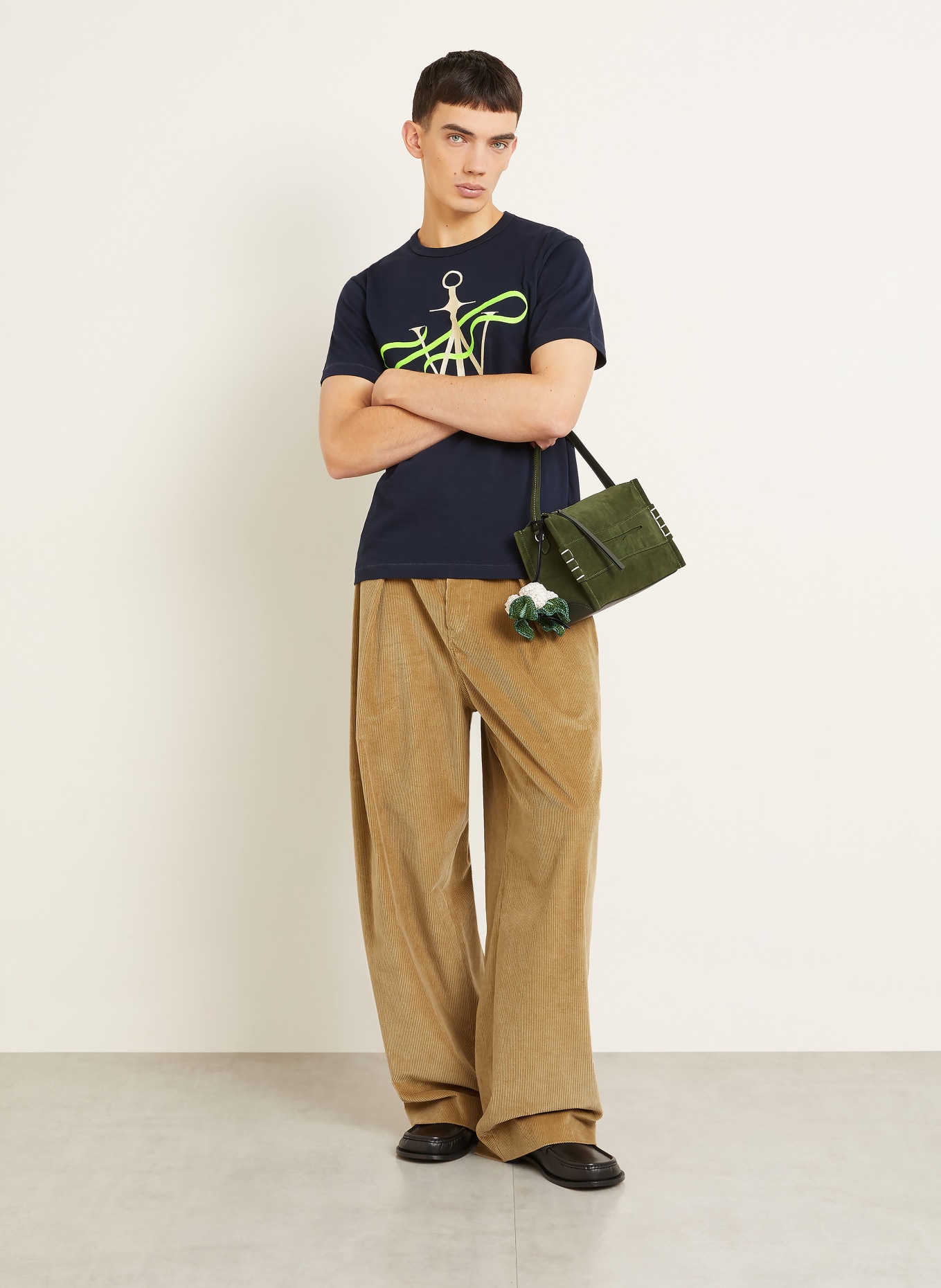 JW ANDERSON tričko: TMAVĚ MODRÁ / BÉŽOVÁ / NEONOVĚ ZELENÁ