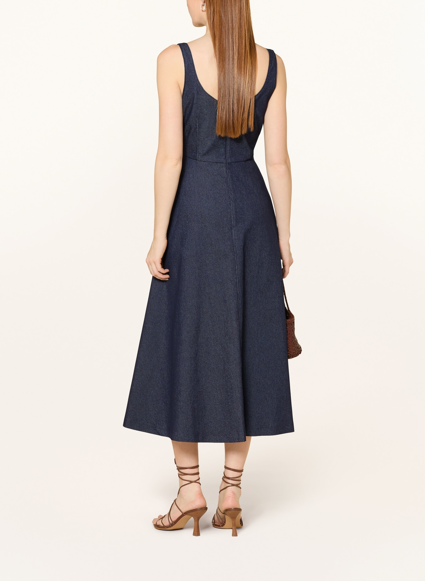 SWING džínové šaty: TMAVĚ MODRÁ