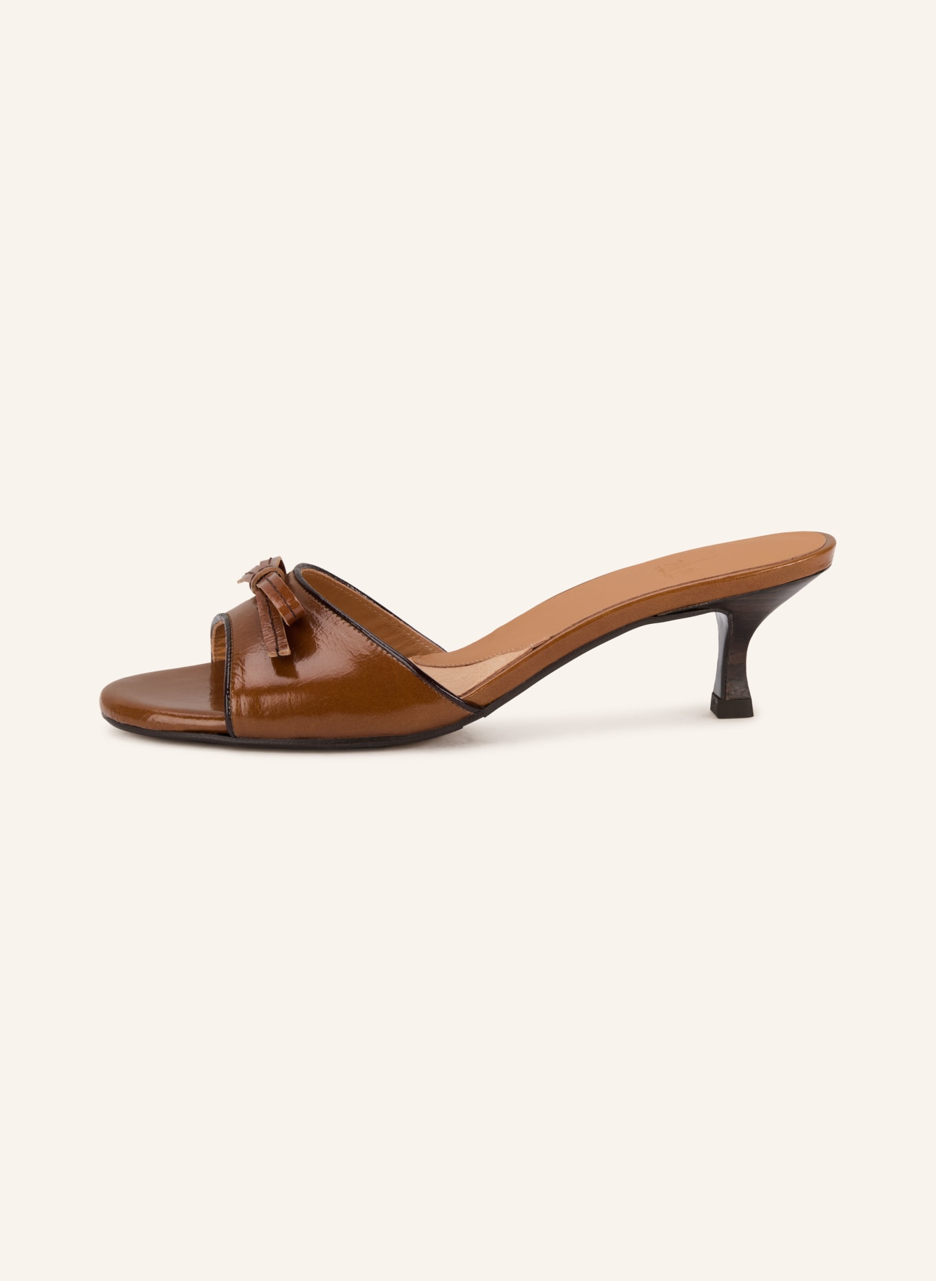 billi bi Mules: COGNAC / SCHWARZ