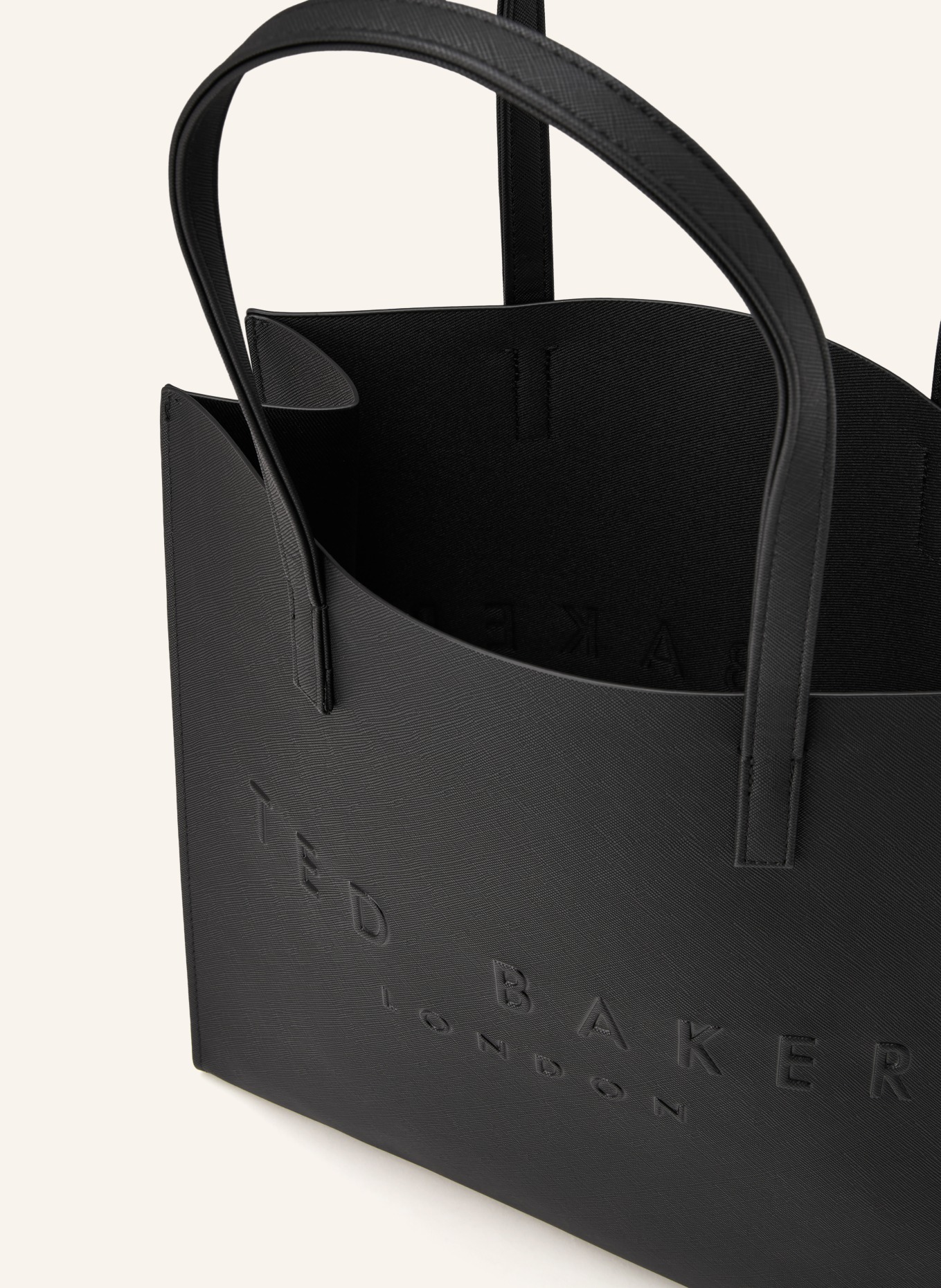 TED BAKER Nákupní taška SOOCON LARGE: ČERNÁ