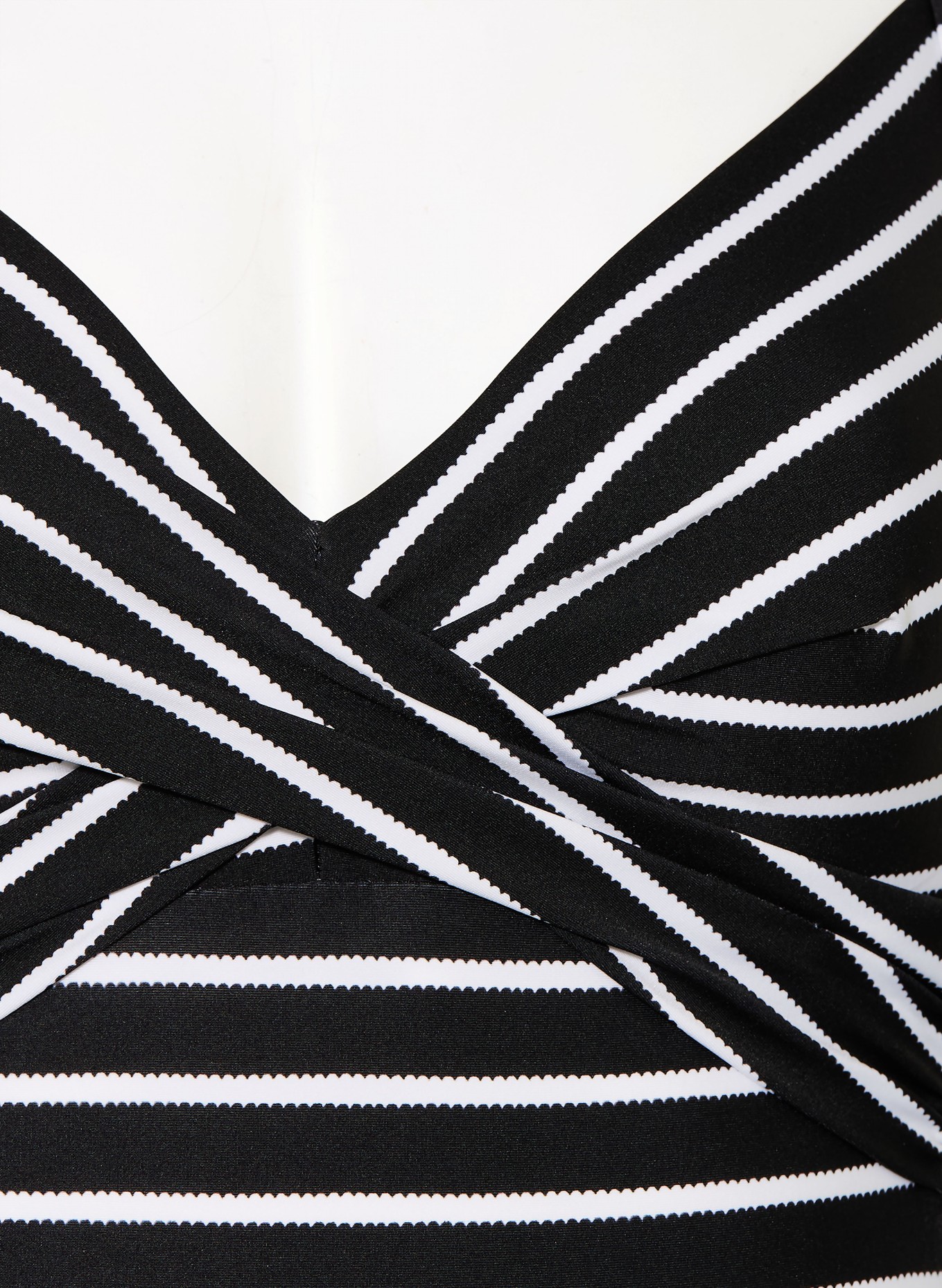 Lidea Badeanzug LINE UP: SCHWARZ / WEISS