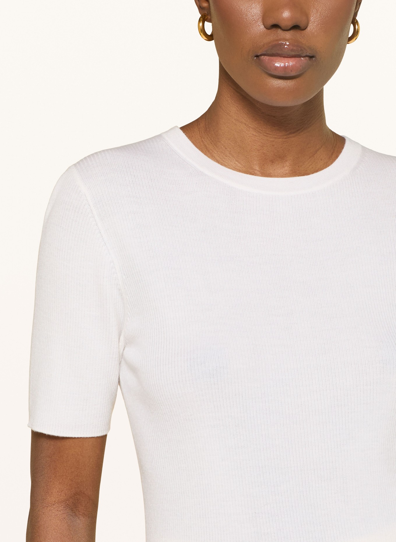 ALLUDE pletené tričko: TMAVĚ ŽLUTÁ