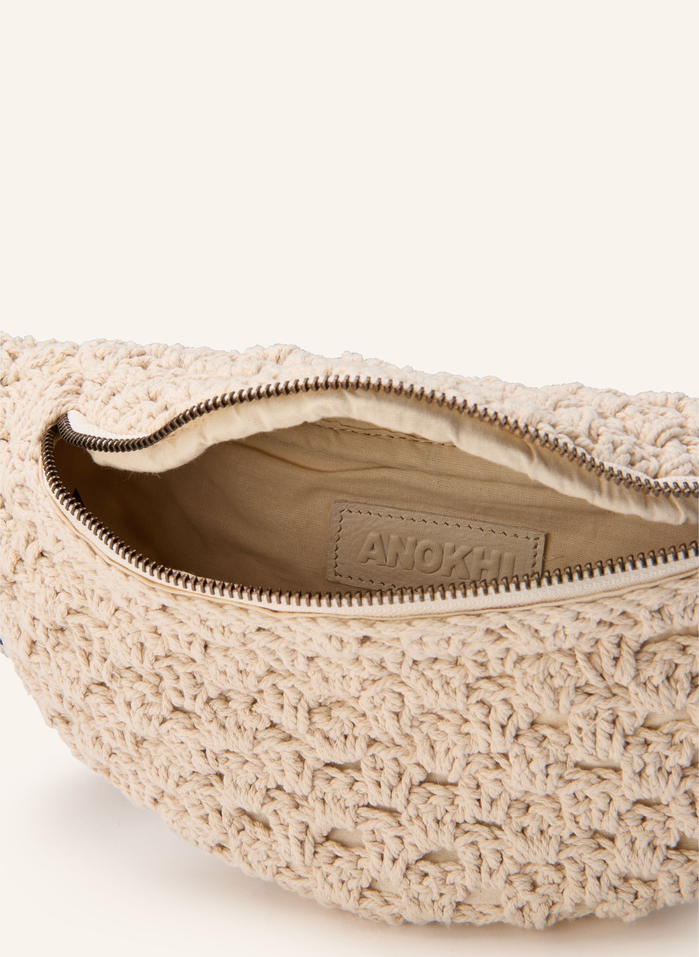 ANOKHI Pásková taška SMALL: BÉŽOVÁ