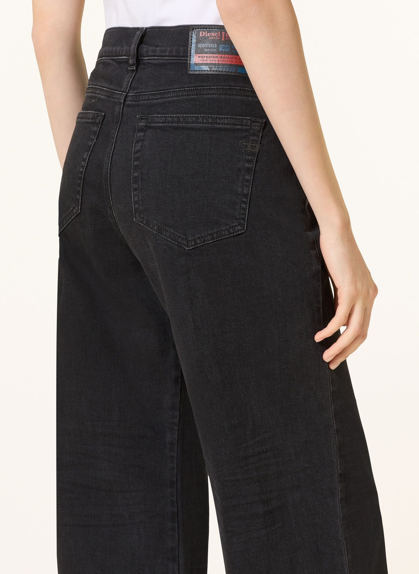 DIESEL Flared jeans 1978 D-AKEMI: 02