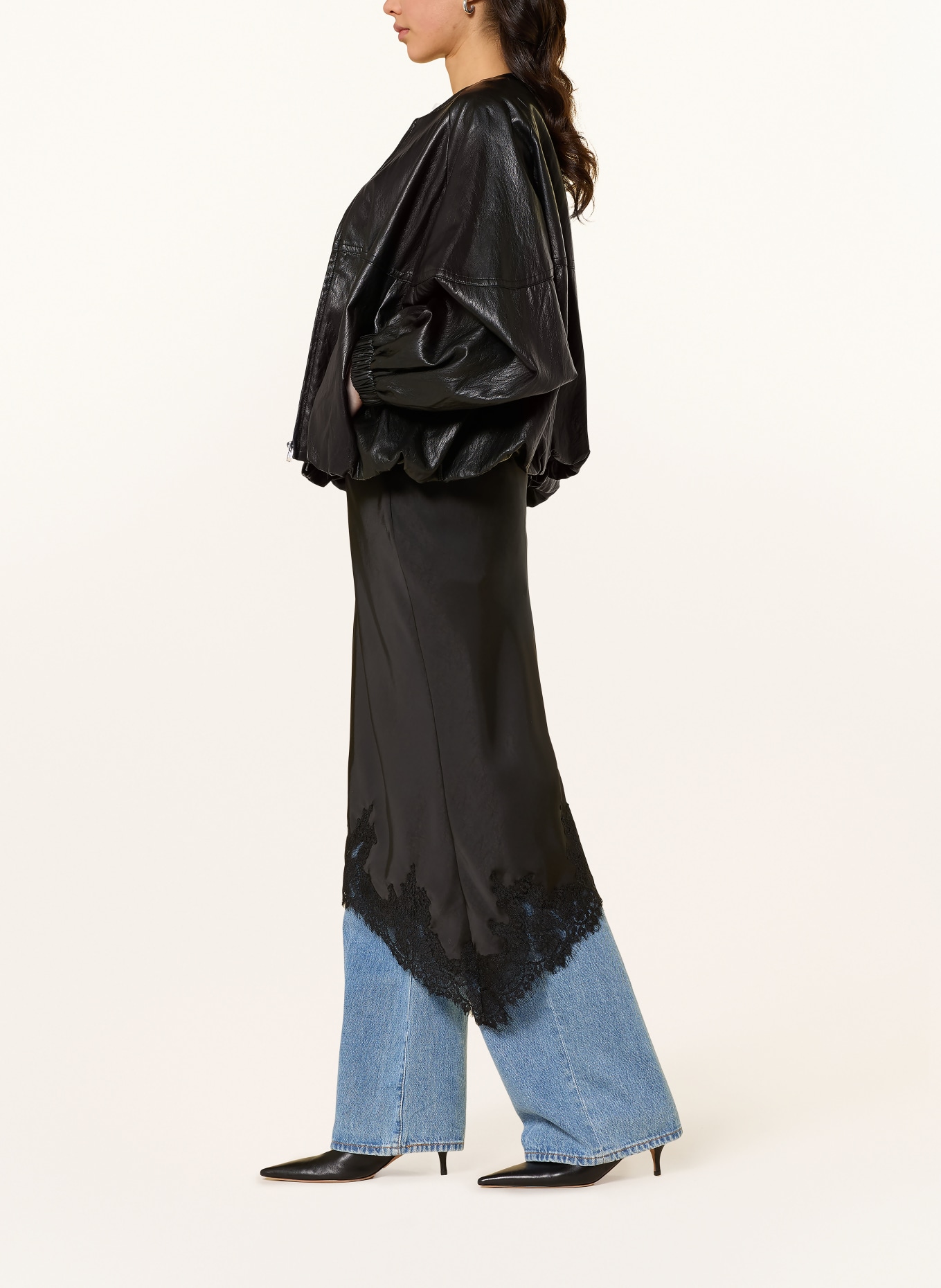 NEO NOIR Satinrock FIORA mit Spitze: SCHWARZ