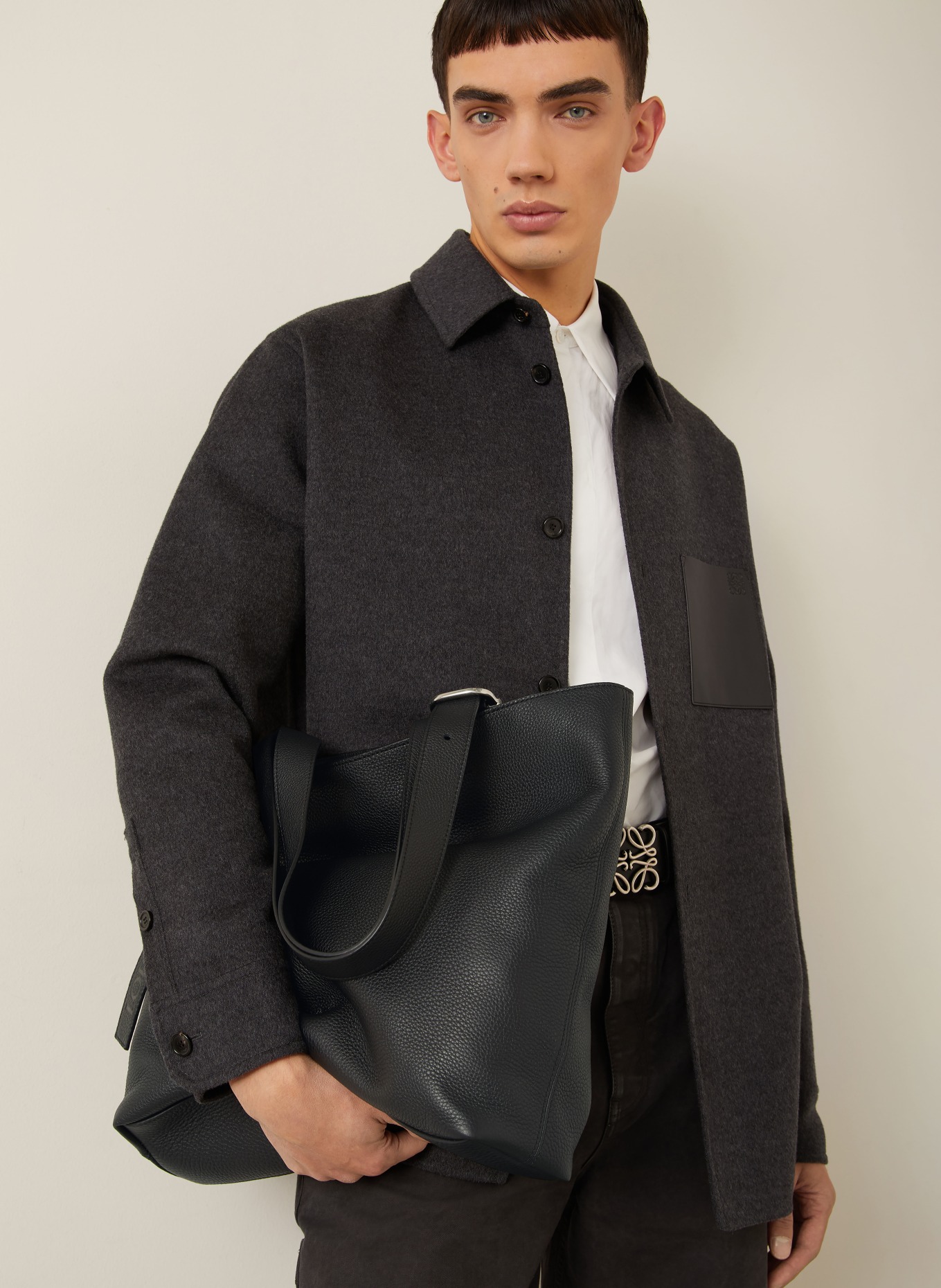 LOEWE shopper: ZWART