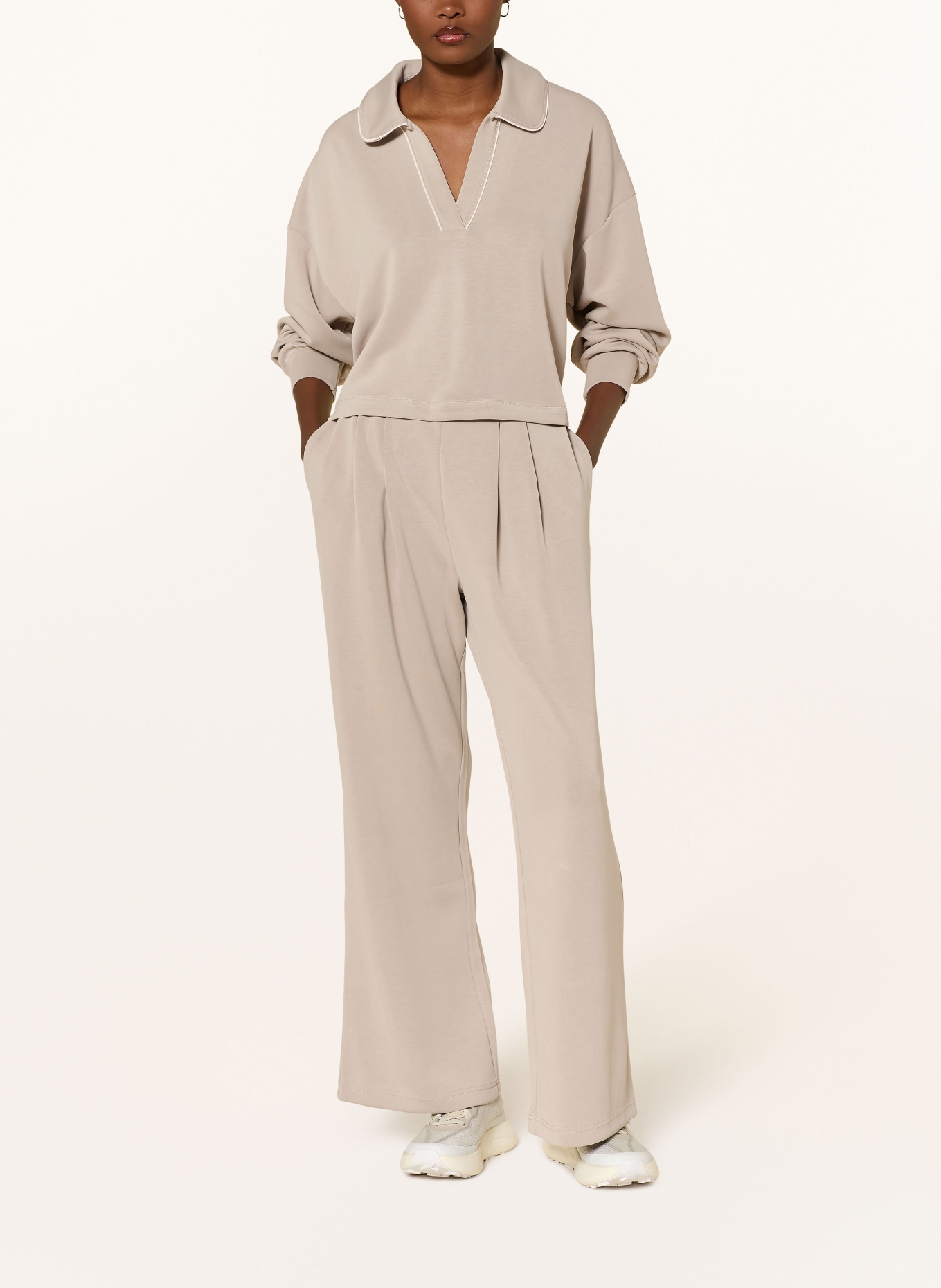 Sweaty Betty Sweatpants: BEIGE