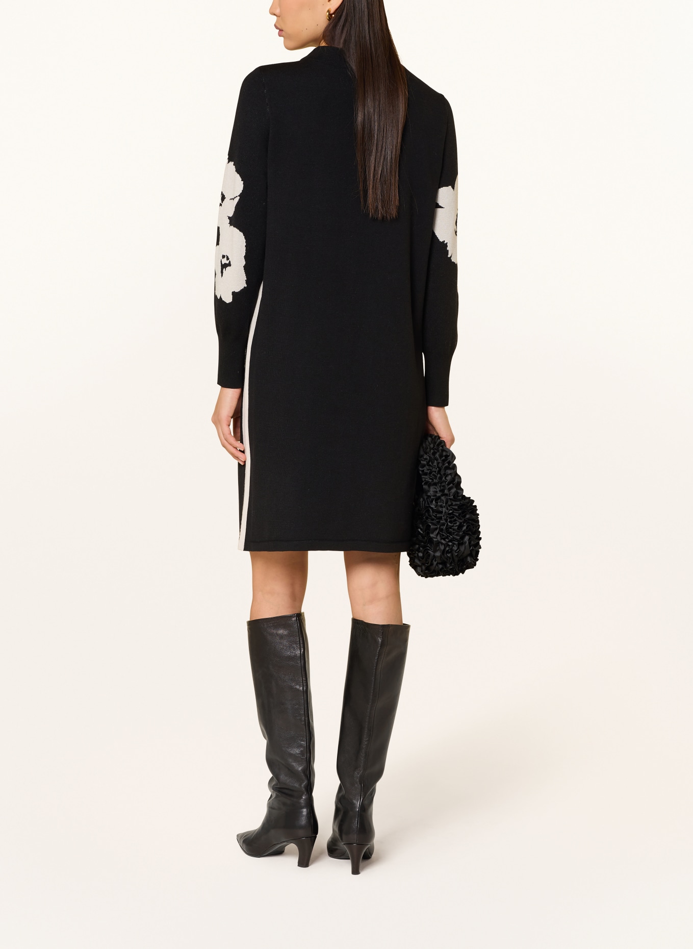 Betty Barclay Strickkleid: SCHWARZ / HELLGRAU