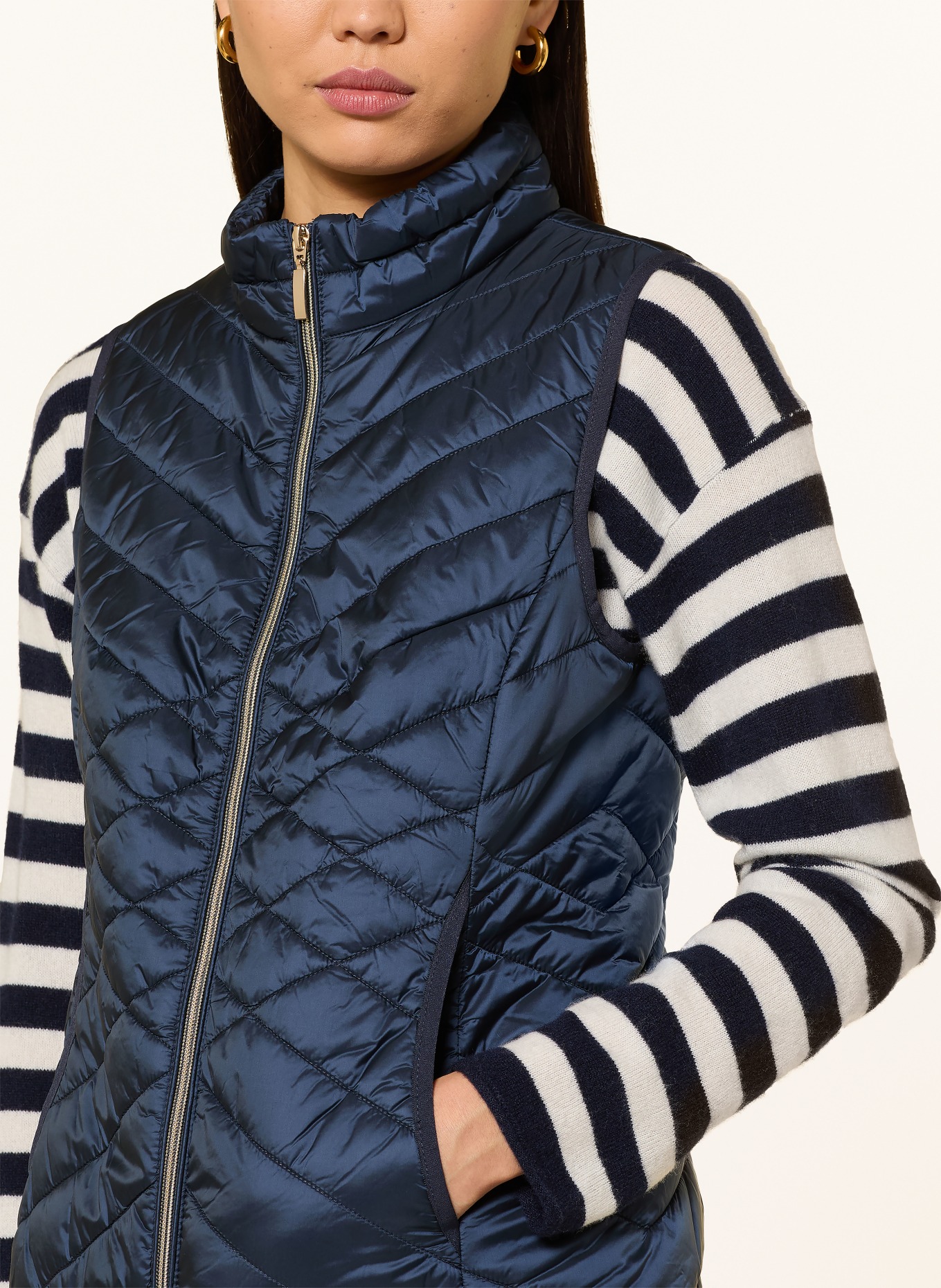 Betty Barclay quilted vest: DARK BLUE