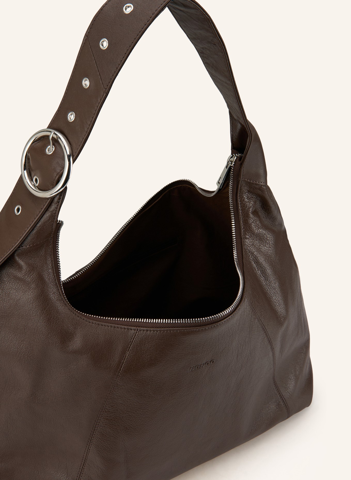 NÚNOO Torba na ramię MAXI DANDY BUCKLE MOUNTAIN: CIEMNOBRĄZOWY / SREBRNY