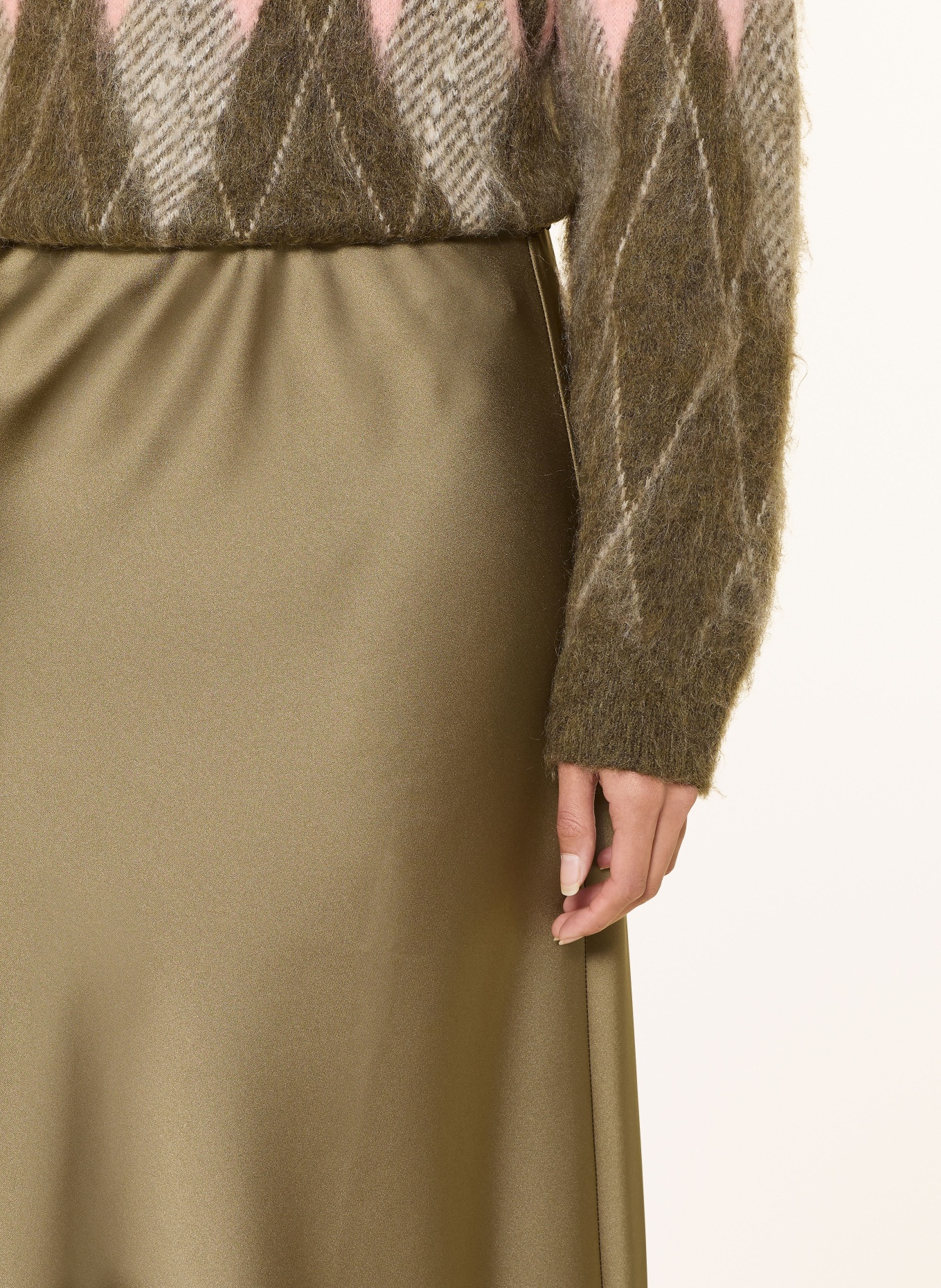 BETTY&CO satin skirt: OLIVE