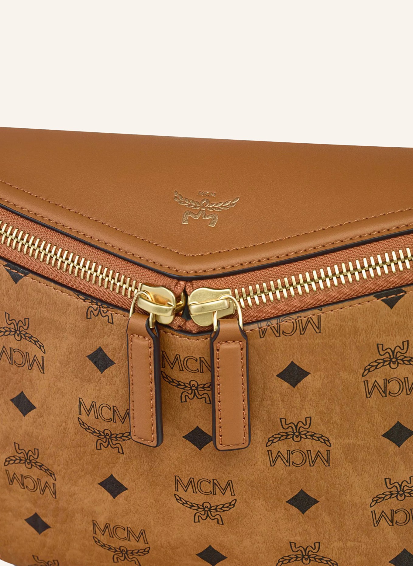 MCM Umhängetasche DIAMOND 3D: COGNAC