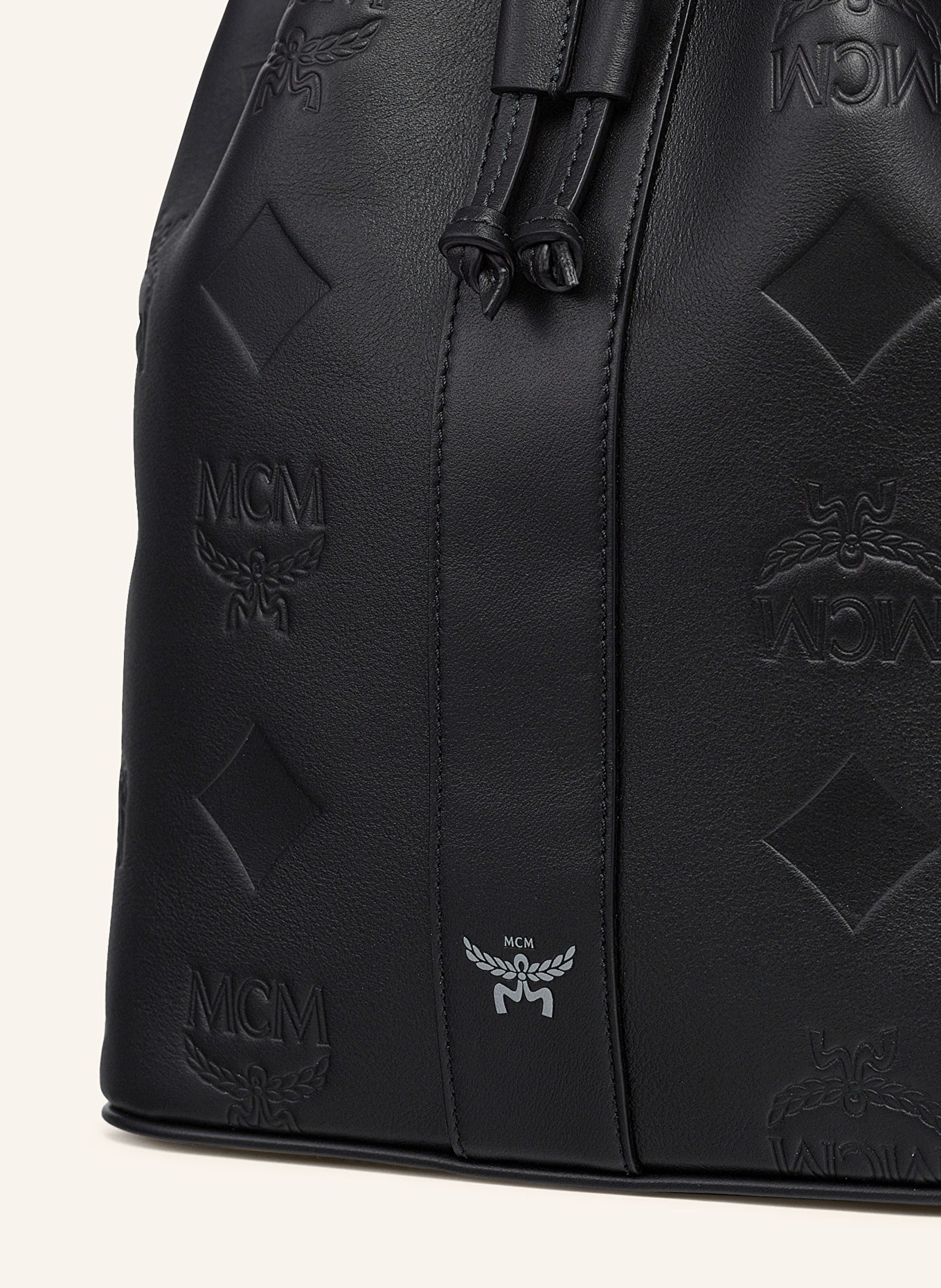 MCM DESSAU MEDIUM drawstring bag: BLACK