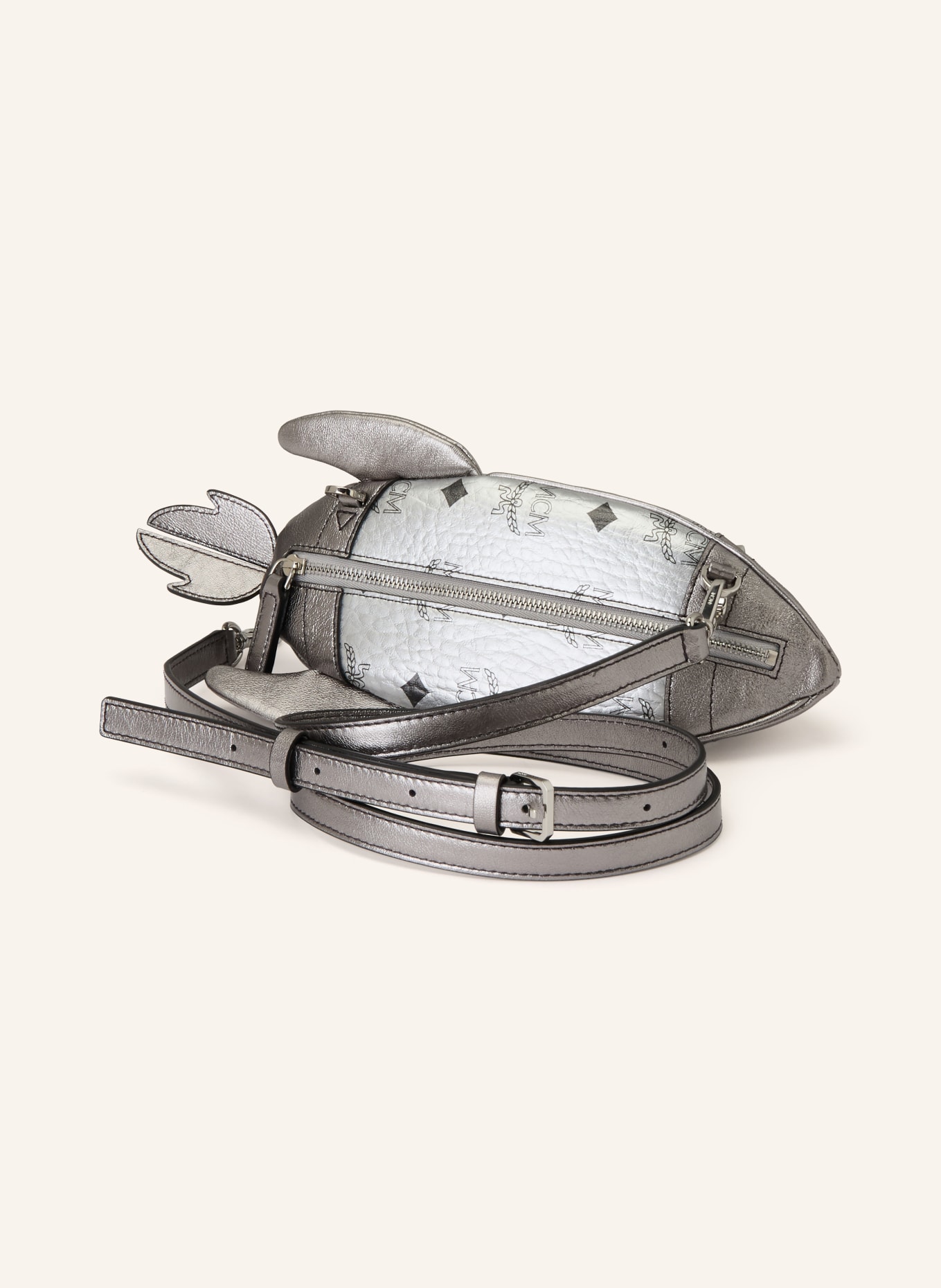 MCM Umhängetasche AREN ROCKET mit Nieten: SILBER / SCHWARZ