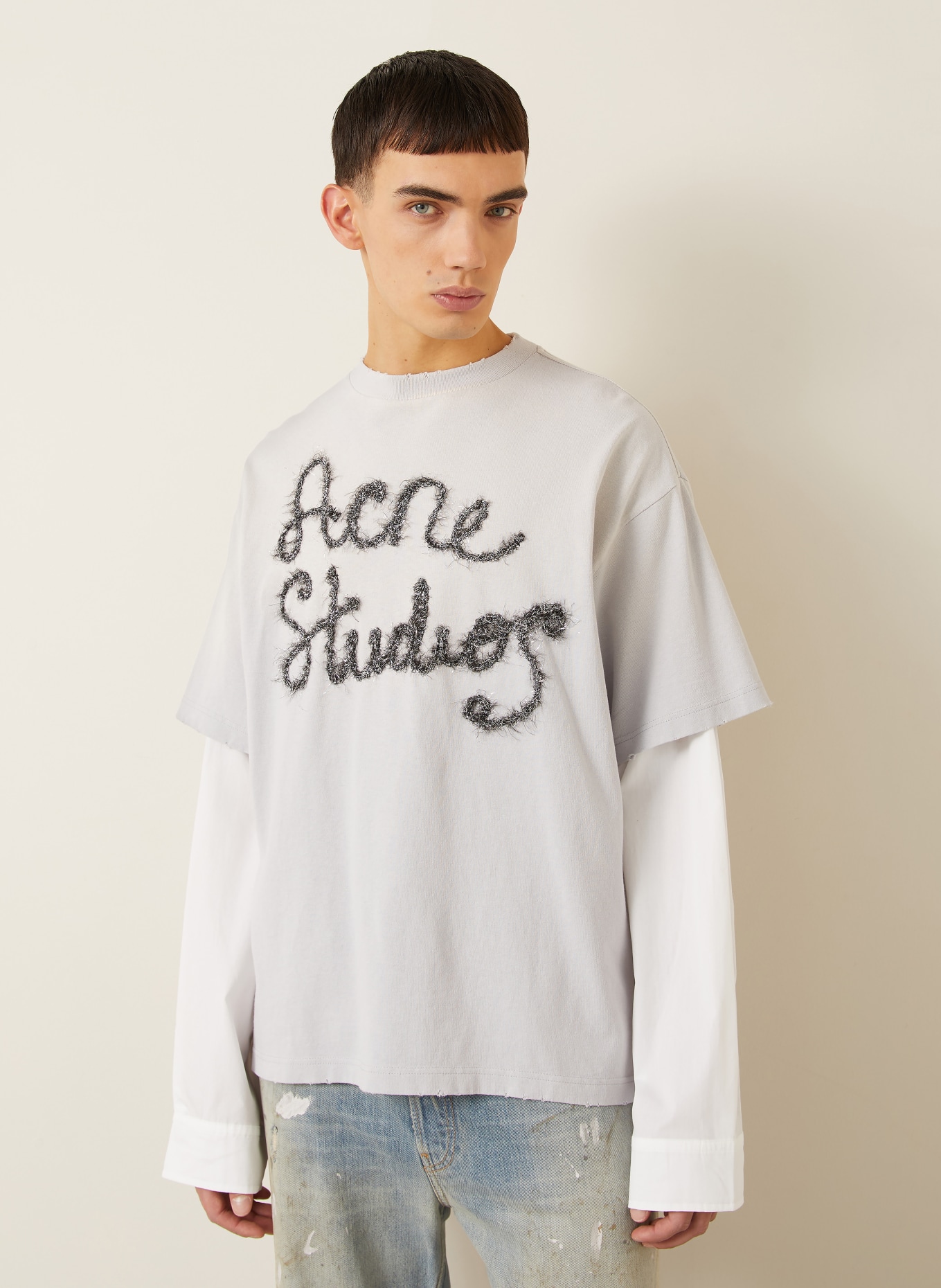 Acne Studios Longsleeve mit Glitzergarn: HELLGRAU / ECRU