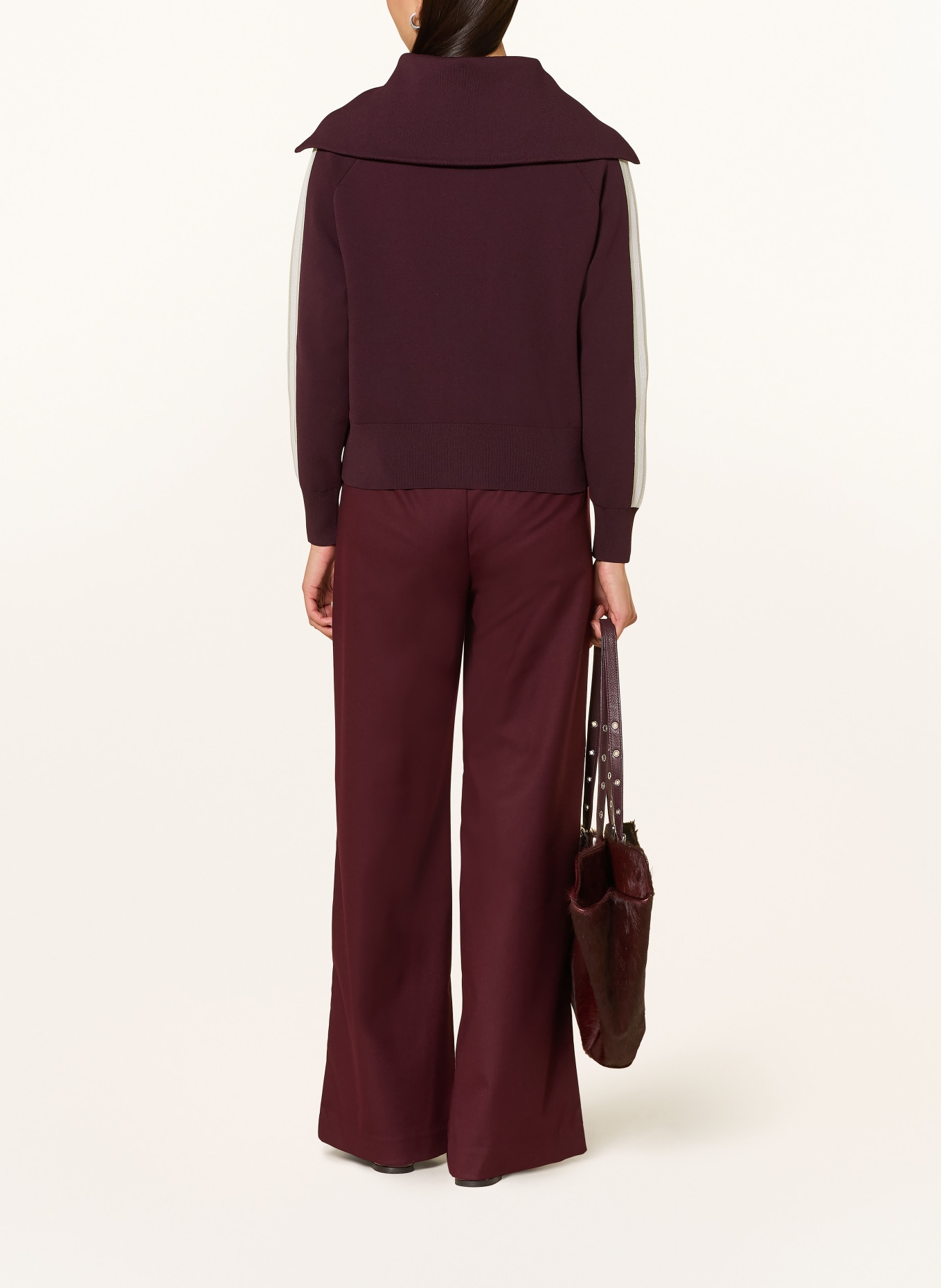 Rich & Royal Strickjacke mit Galonstreifen: DUNKELROT