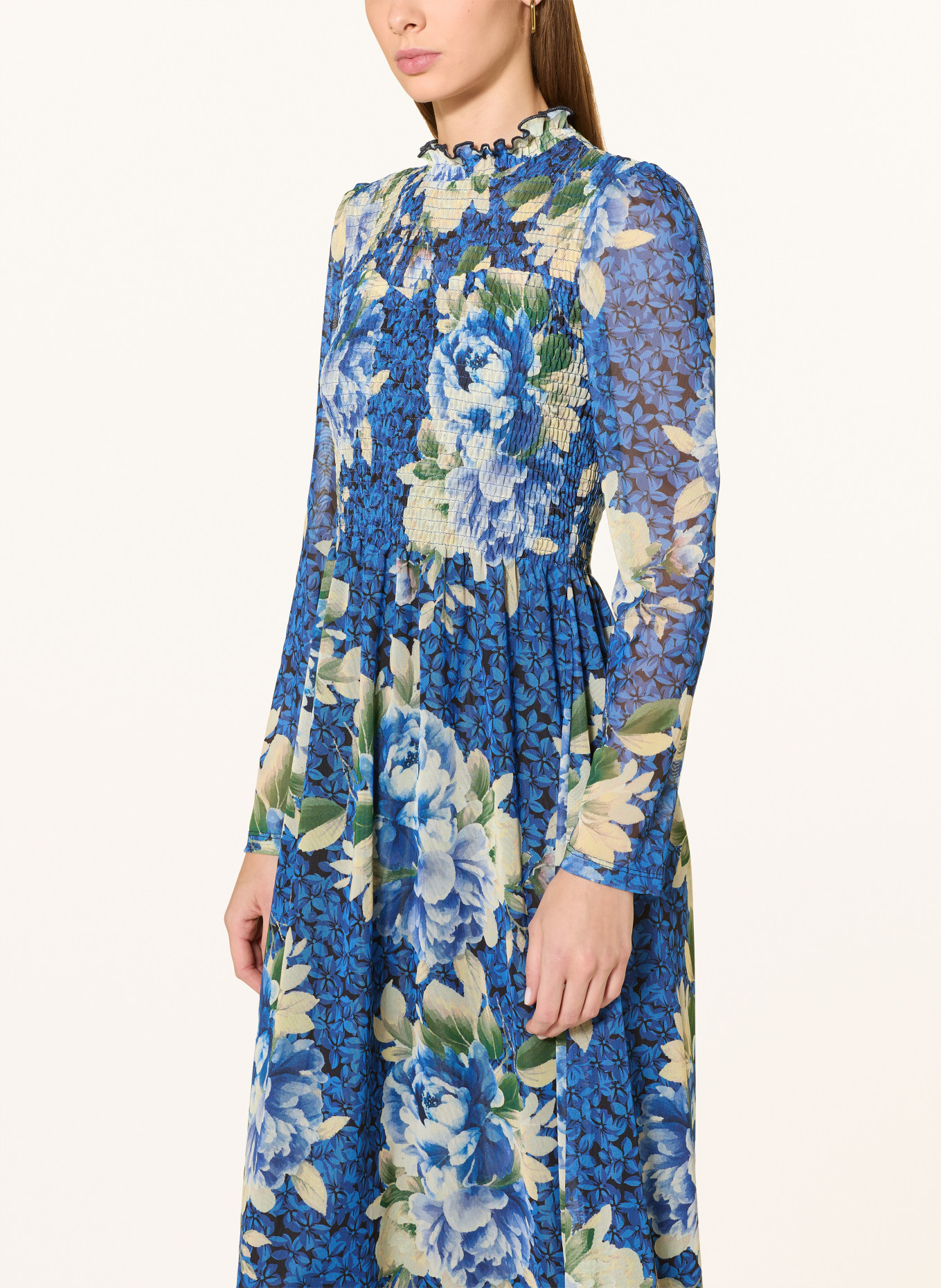 Rich & Royal Síťované šaty: MODRÁ / TMAVĚ ŽLUTÁ / BÍLÁ