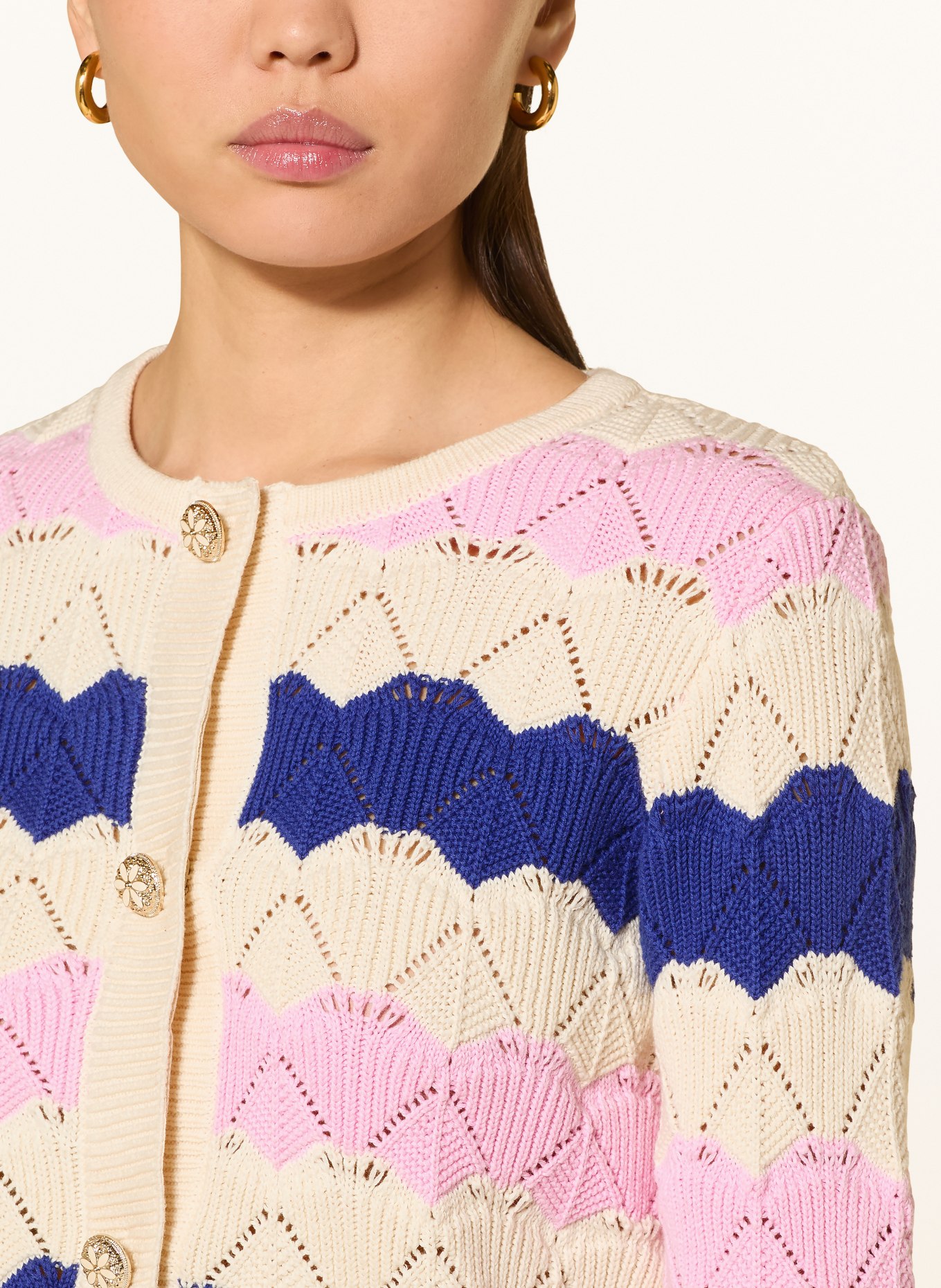 Rich & Royal svetr: TMAVĚ ŽLUTÁ / RŮŽOVÁ / TMAVĚ MODRÁ