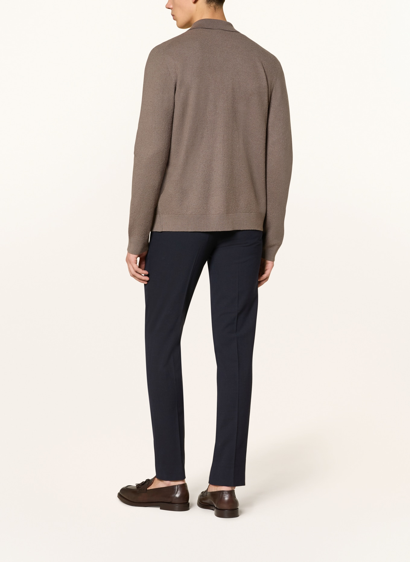 REISS Chino BELMONT Slim Fit: TMAVĚ MODRÁ