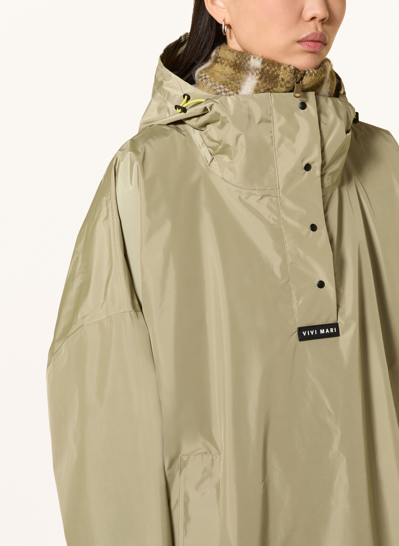 VIVI MARI Schlupfjacke: OLIV