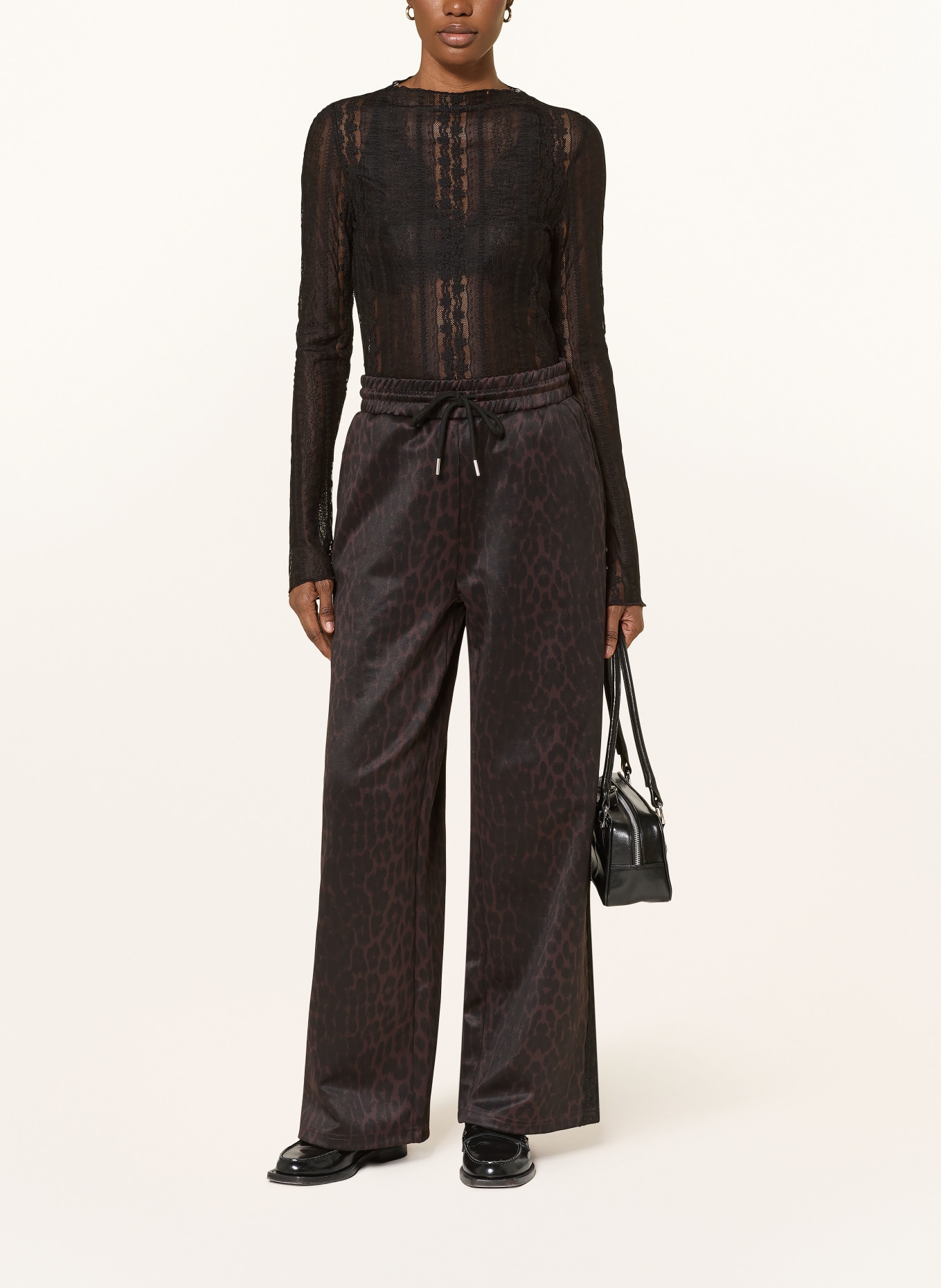 OH APRIL Dlouhé rukávy ZAHARA z krajky: ČERNÁ