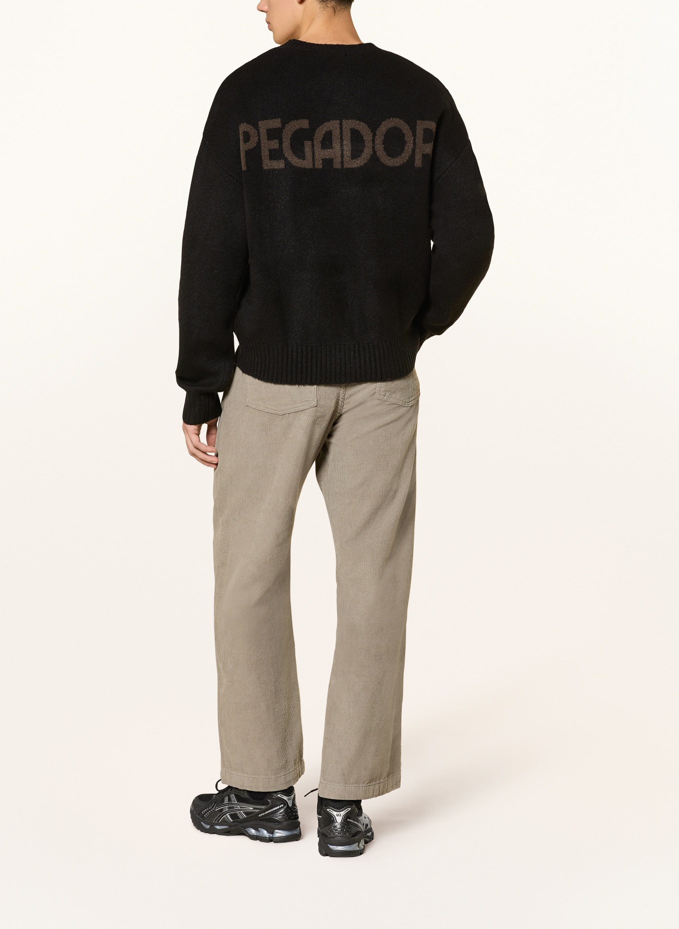 PEGADOR Oversized svetr SPOLETO: ČERNÁ / HNĚDÁ